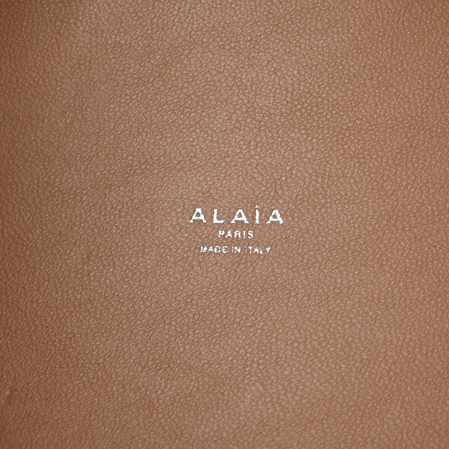 Lux Calfskin Vienne Mina 25 Bag Black