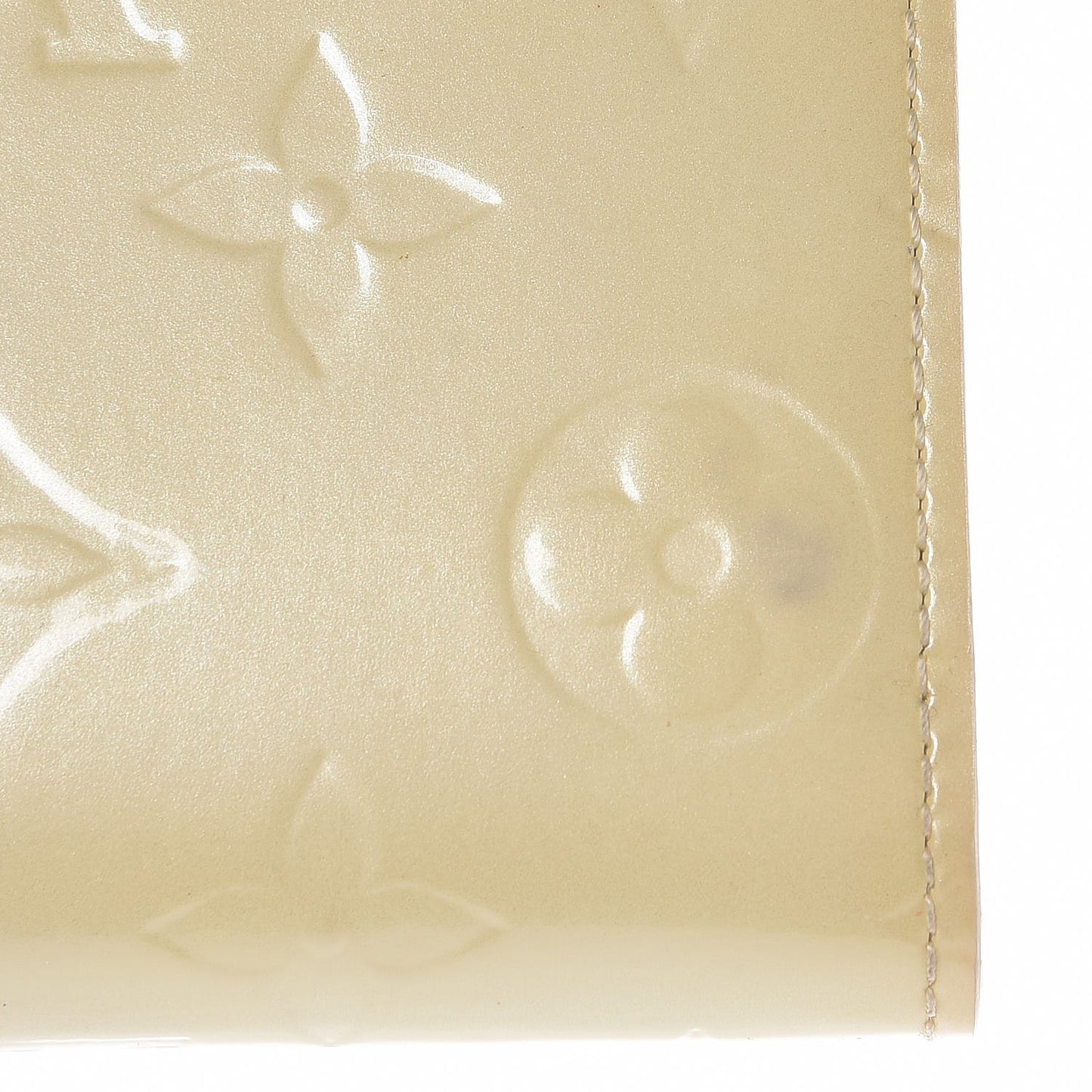 Vernis Porte Tresor International Wallet Perle
