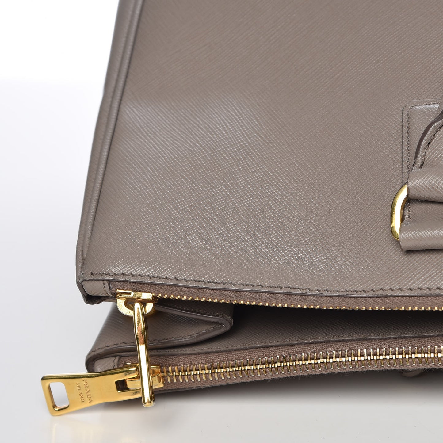 Saffiano Lux Extra Large Galleria Double Zip Tote Argilla