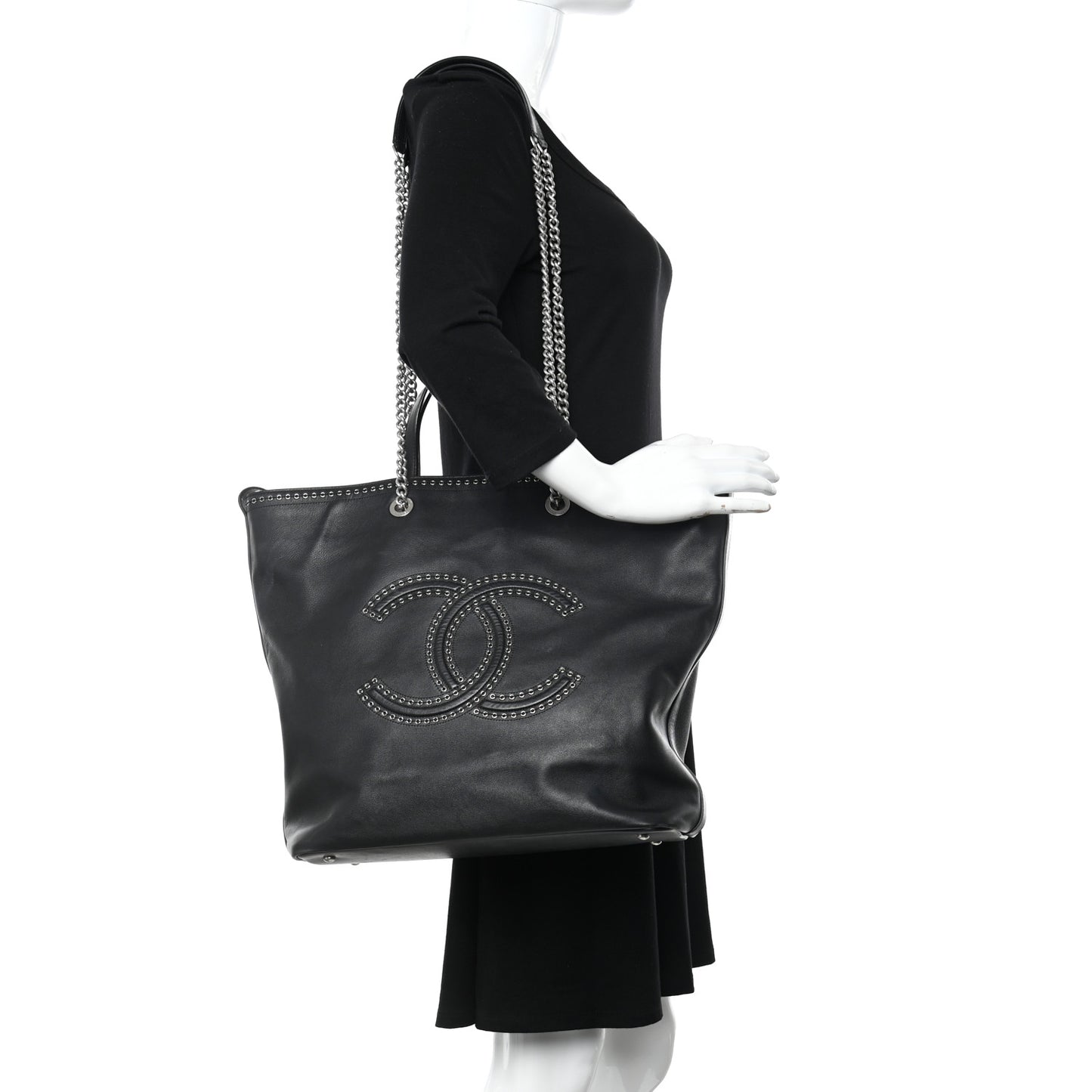Grained Calfskin Large Coco Eyelets Shopping Tote Black