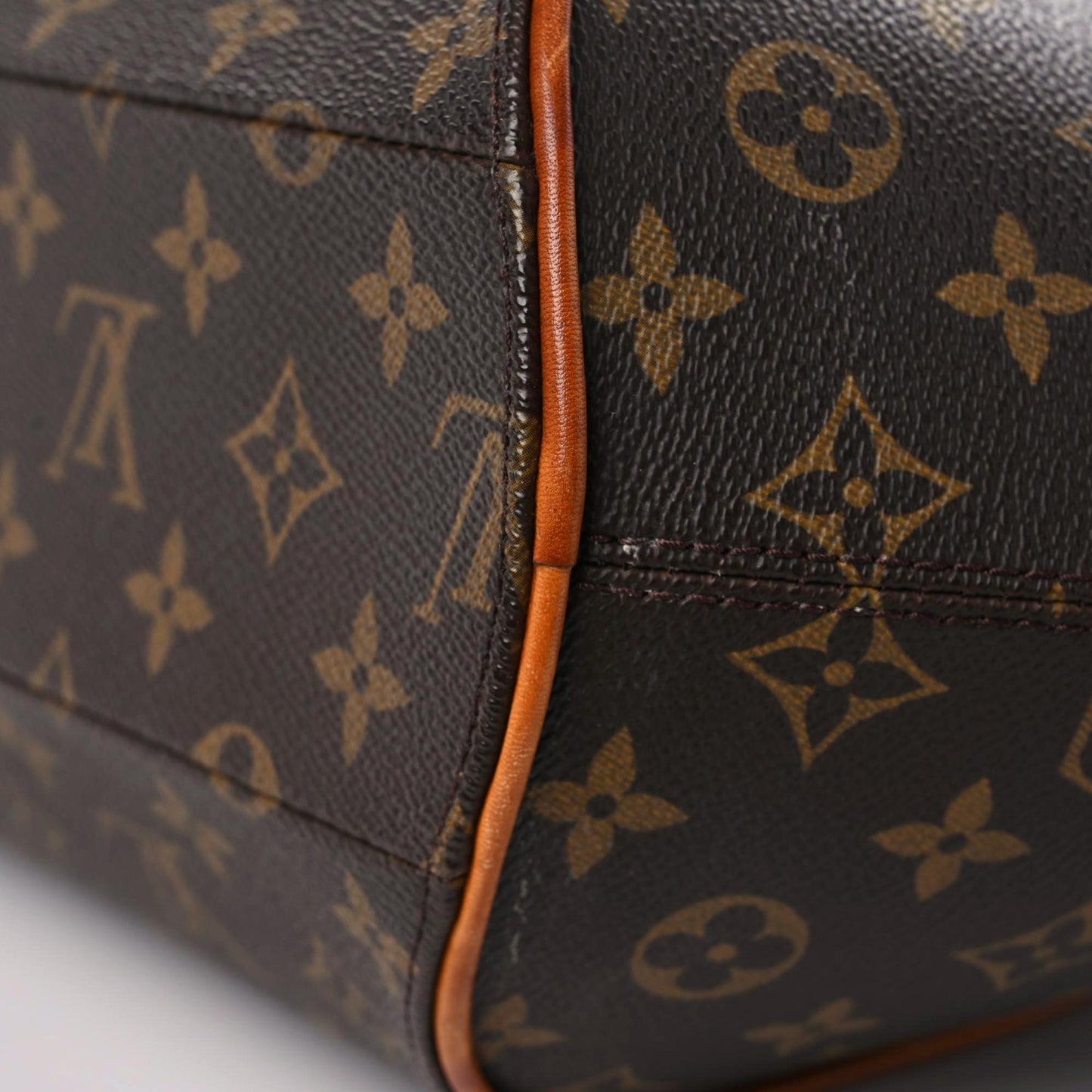 Monogram Ellipse MM
