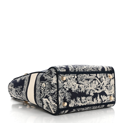 Christian Dior Canvas Toile De Jouy Reverse Embroidered Medium Lady D-Lite Navy 6 of 11