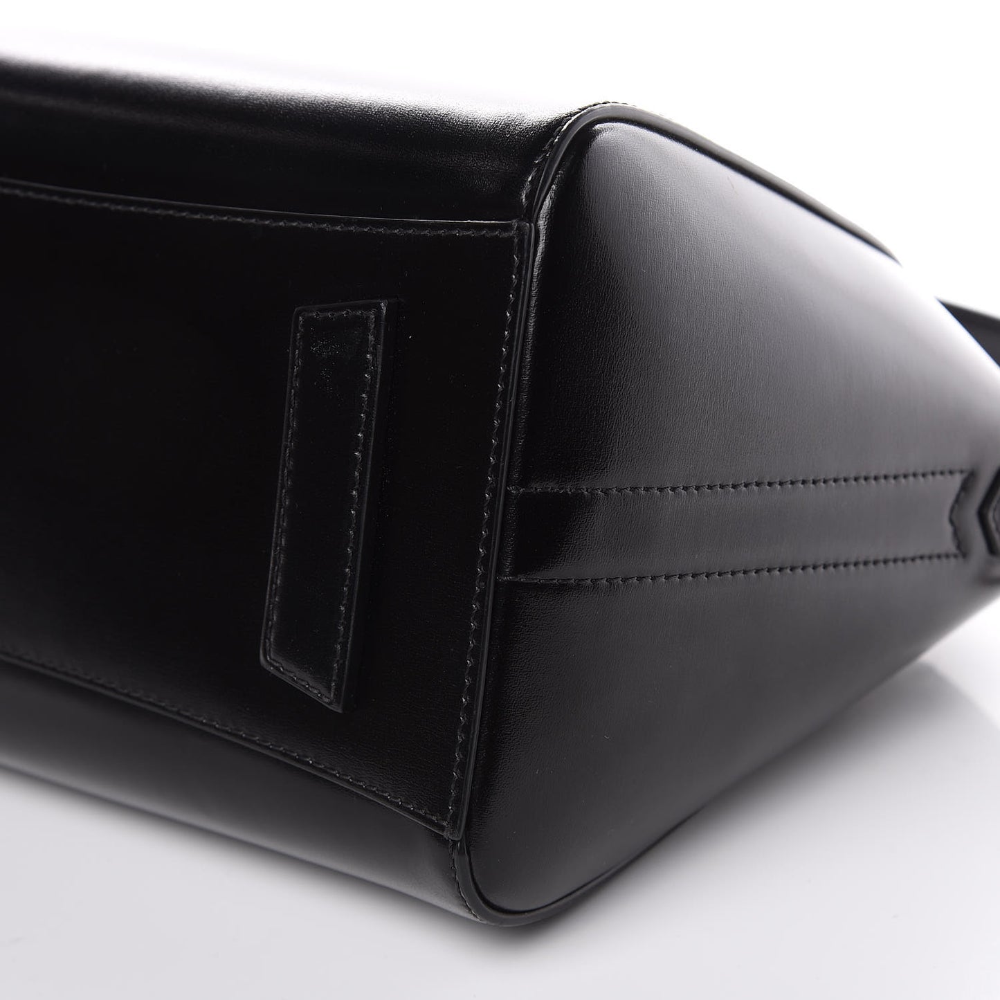 Shiny Lord Calfskin Small Antigona Black