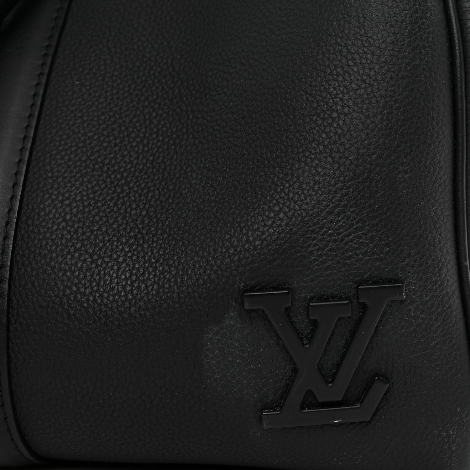 Louis Vuitton Grained Calfskin Aerogram Keepall Bandouliere 40 Black 15 of 16