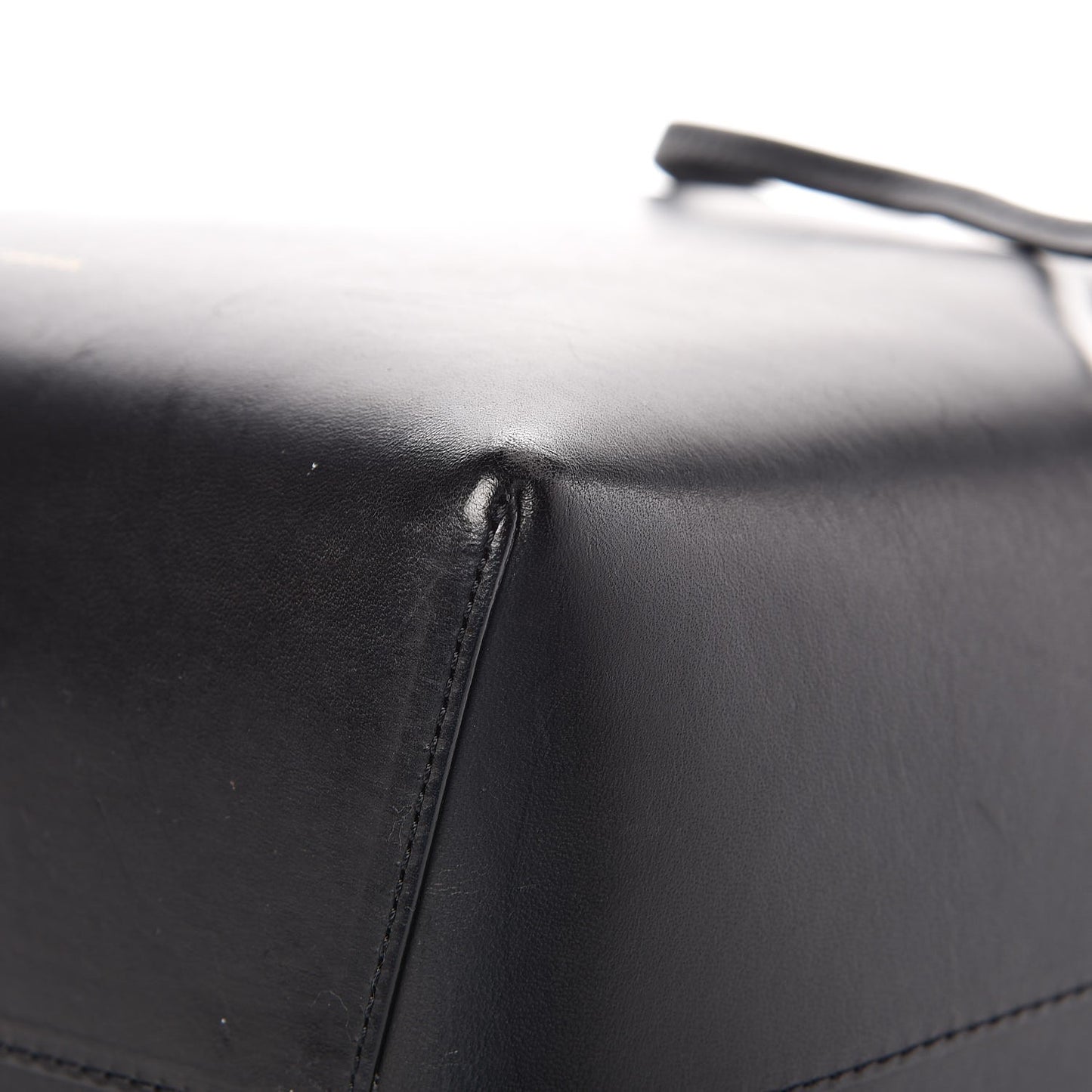 Calfskin Bucket Bag Black Flamma
