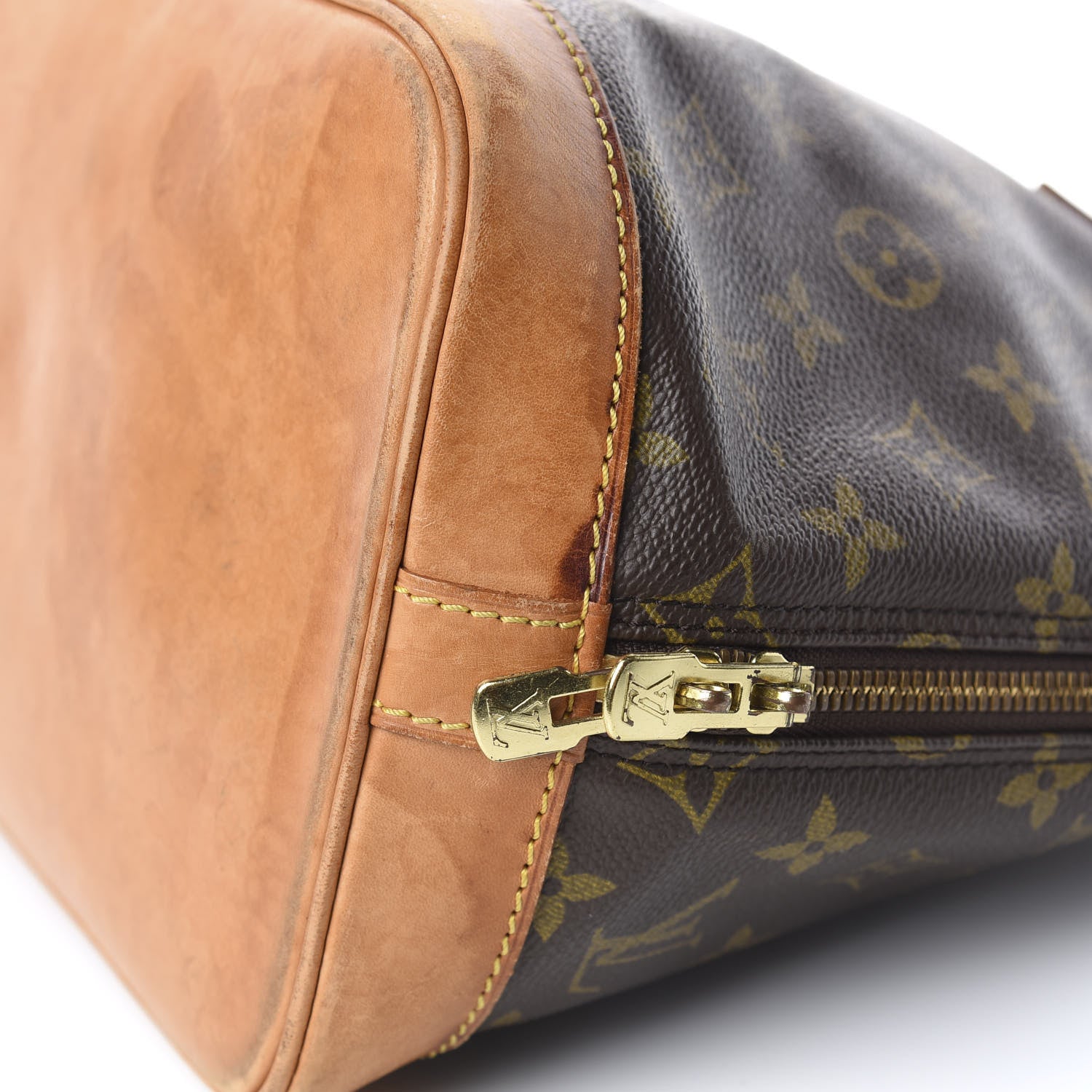 Louis Vuitton Monogram Alma PM 9 of 12