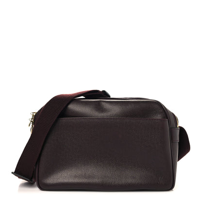 Louis Vuitton Taiga Reporter Messenger Acajou 1 of 12