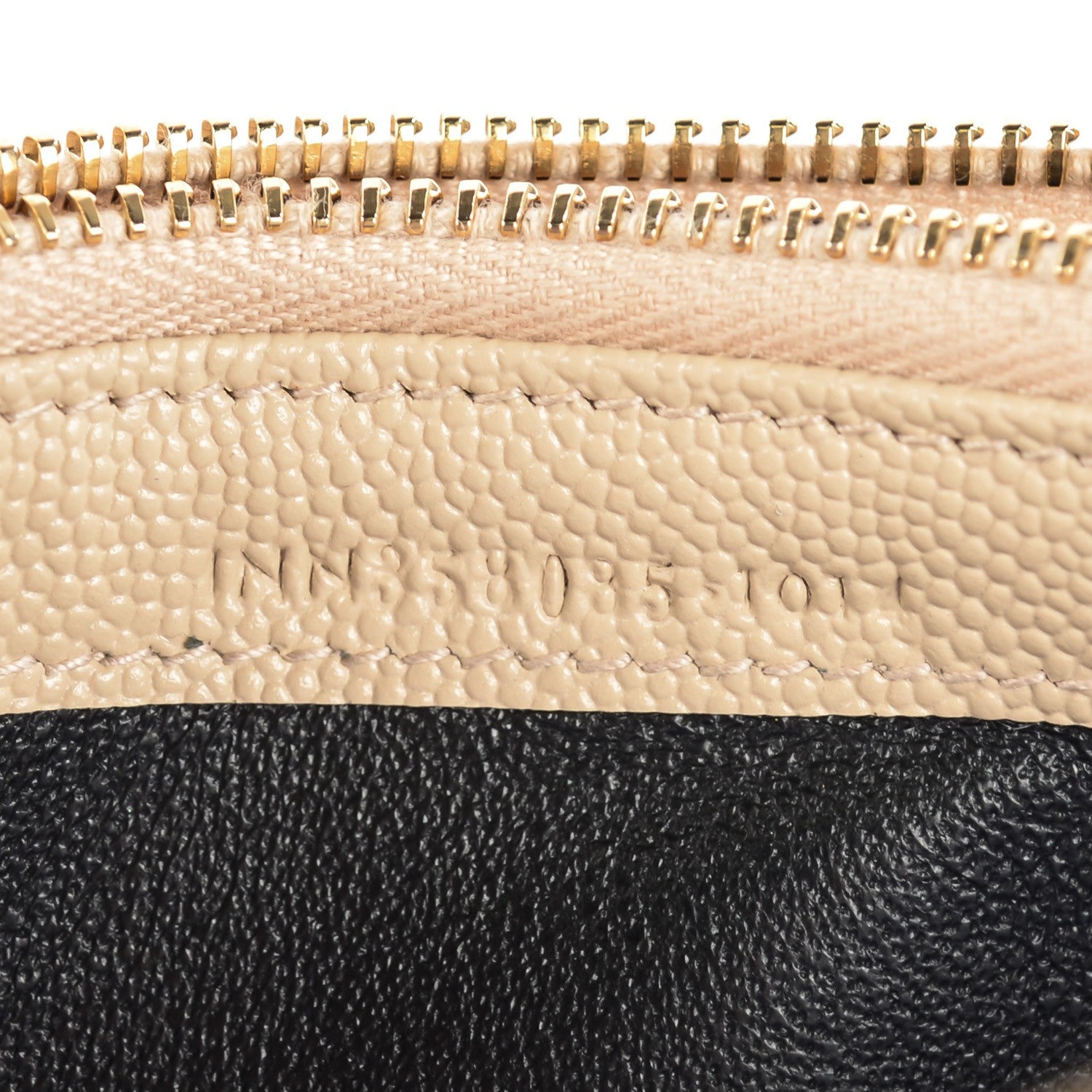 Saint Laurent Grain de Poudre Matelasse Chevron Monogram Wallet Powder 9 of 9