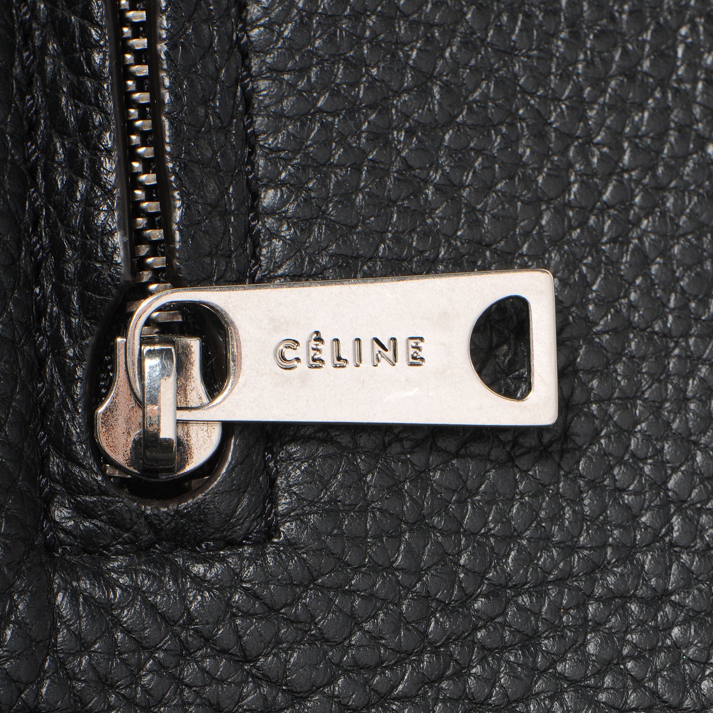 Calfskin and Suede Large Trapeze Black