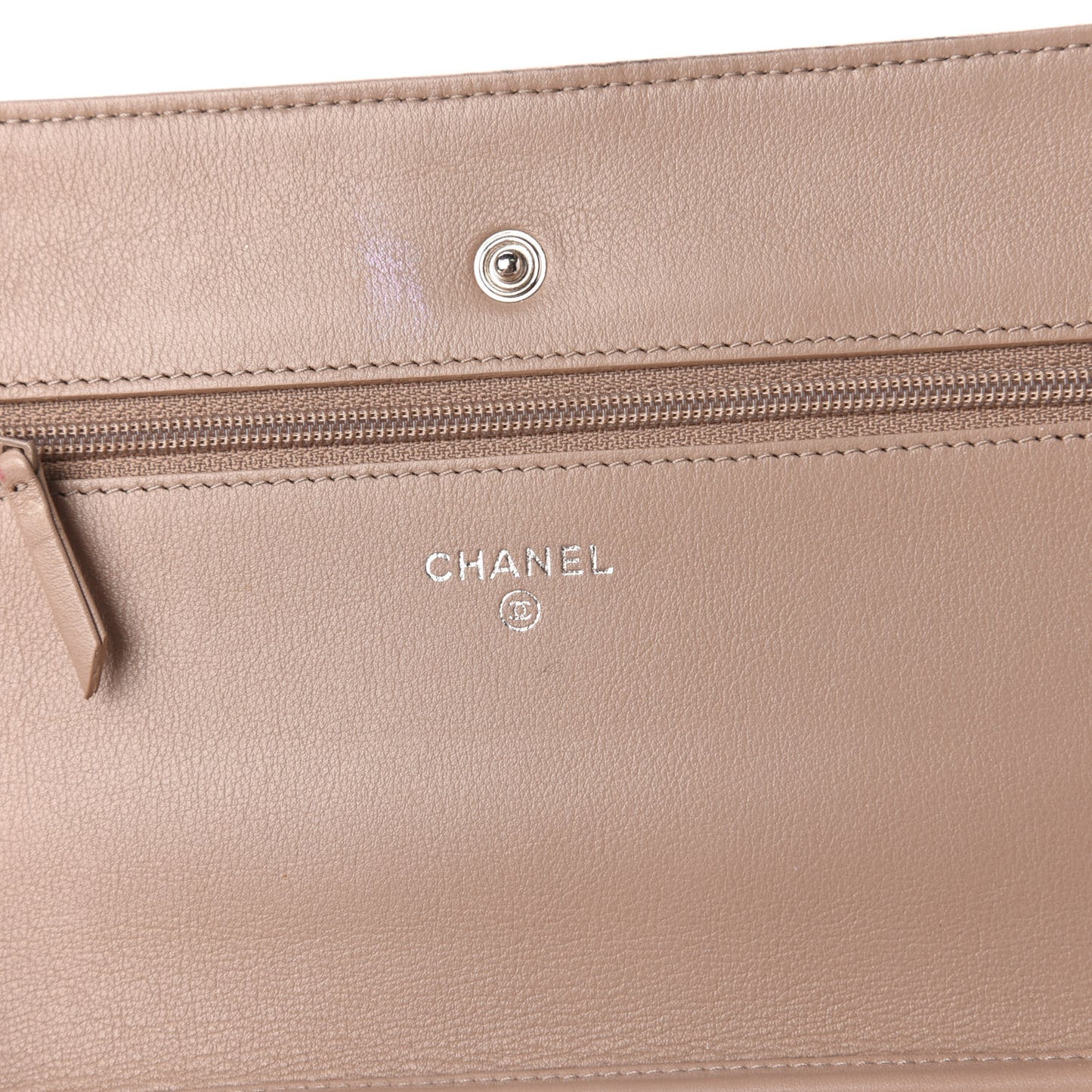 Vinyl Lipstick Wallet On Chain WOC Beige