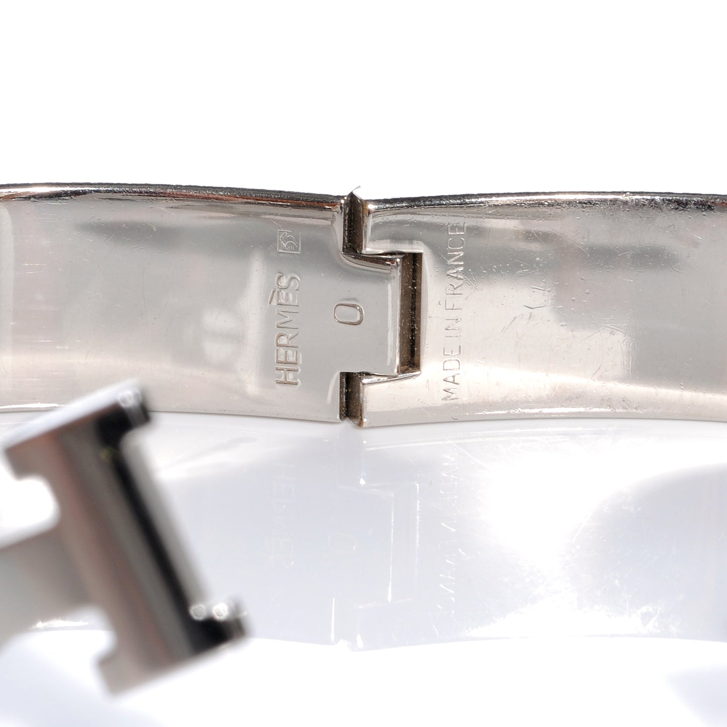 Enamel Narrow Clic Clac H Bracelet PM White