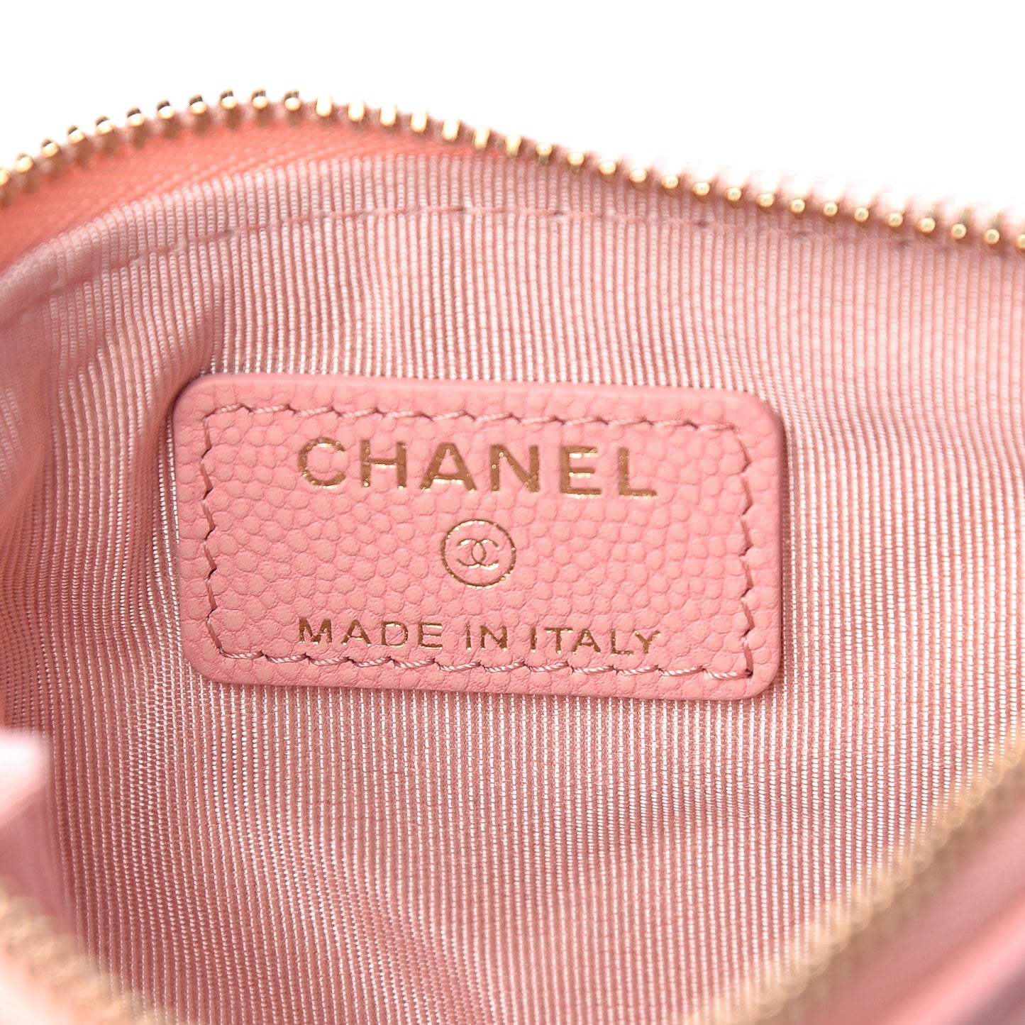 Caviar Chevron Quilted Small Cosmetic Case Pink