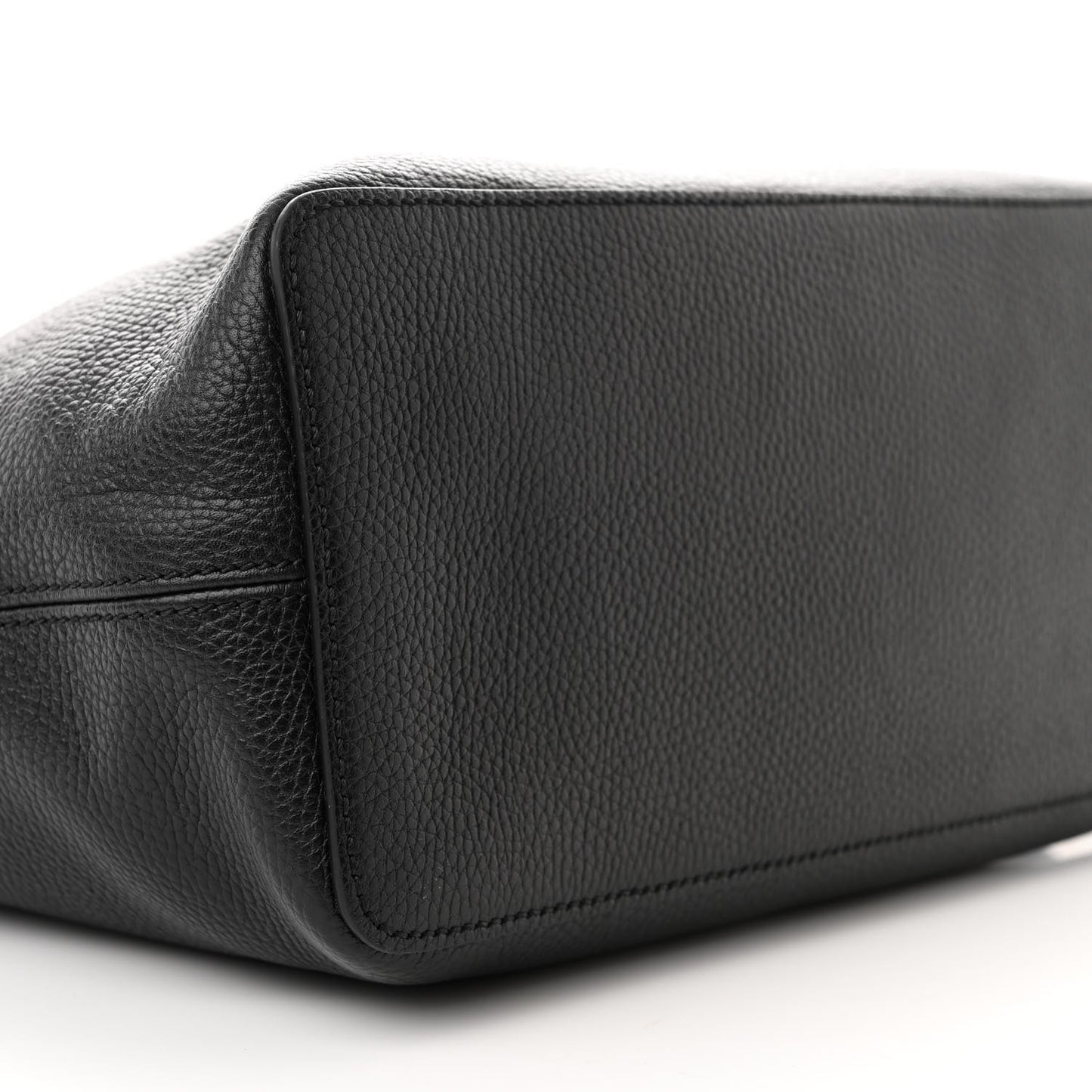 Pebbled Calfskin Large Soho Hobo Black