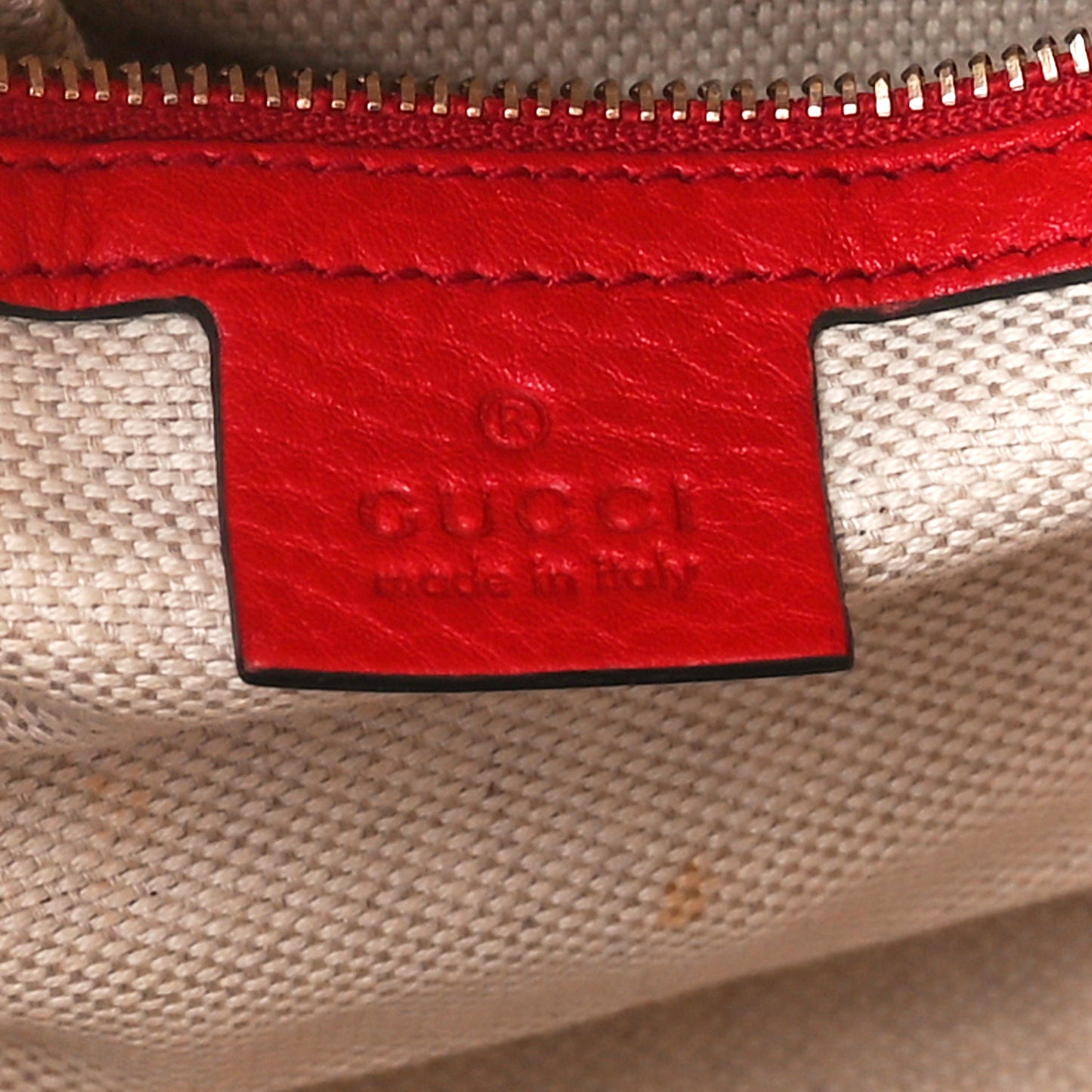 Pebbled Calfskin Medium Soho Boston Red