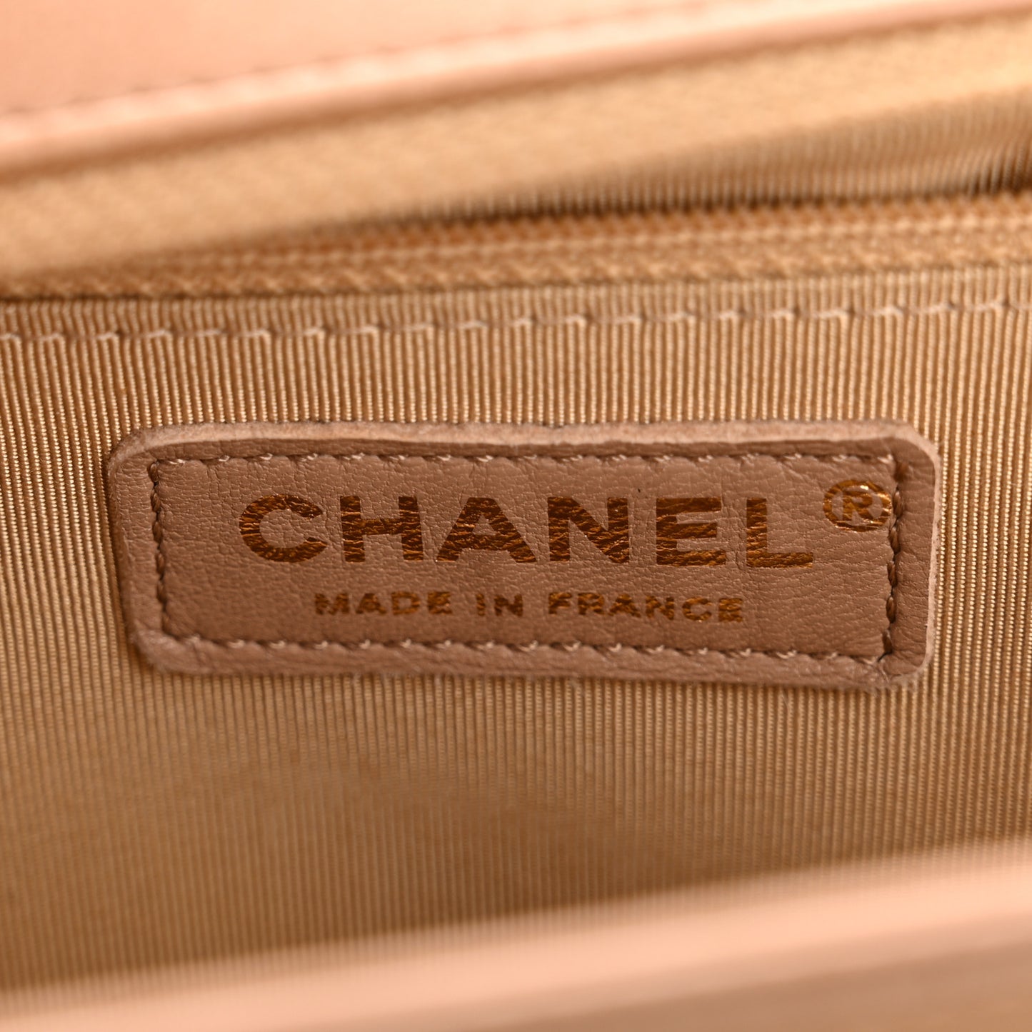 Iridescent Patent Calfskin New Medium Boy Flap Beige