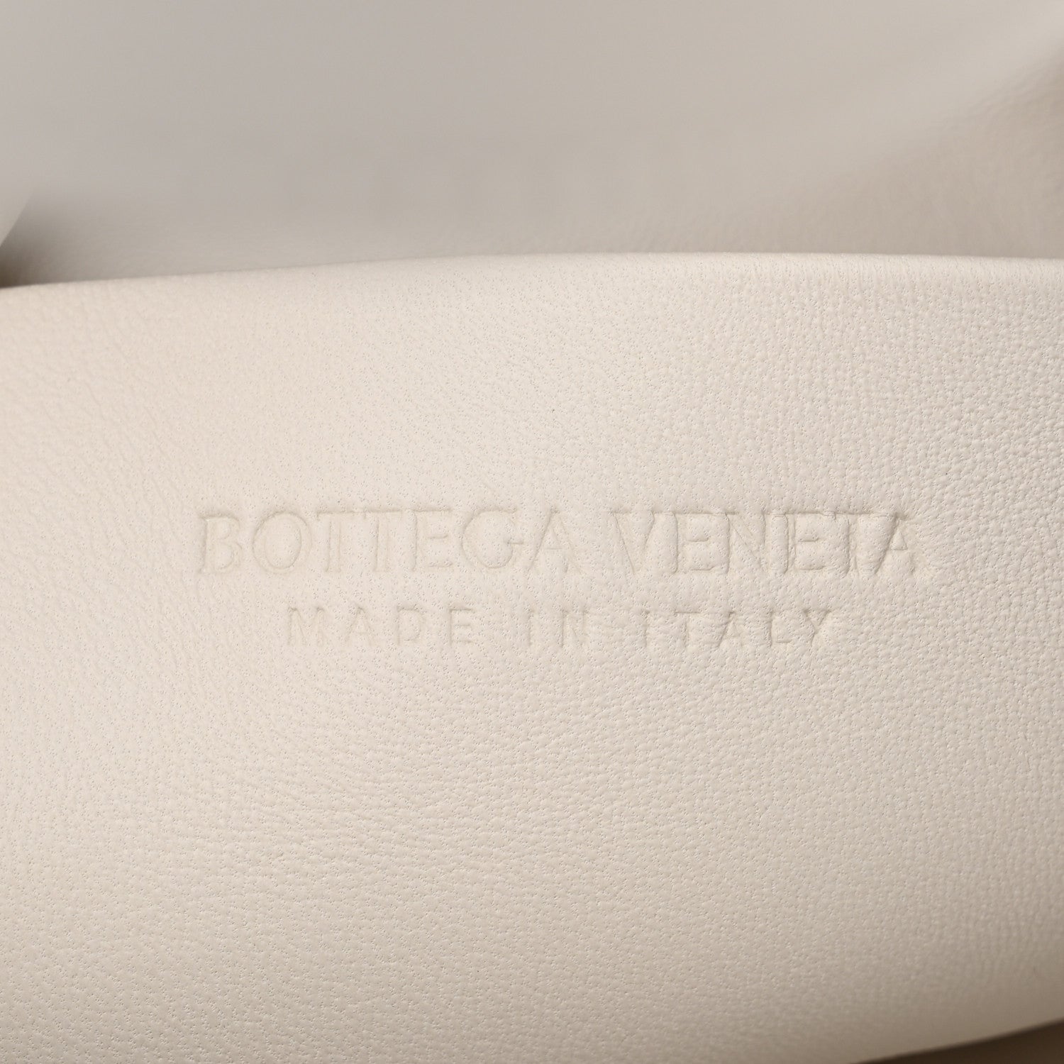 Bottega Veneta Calfskin Intrecciato Small Castello Bucket Bag White 6 of 9