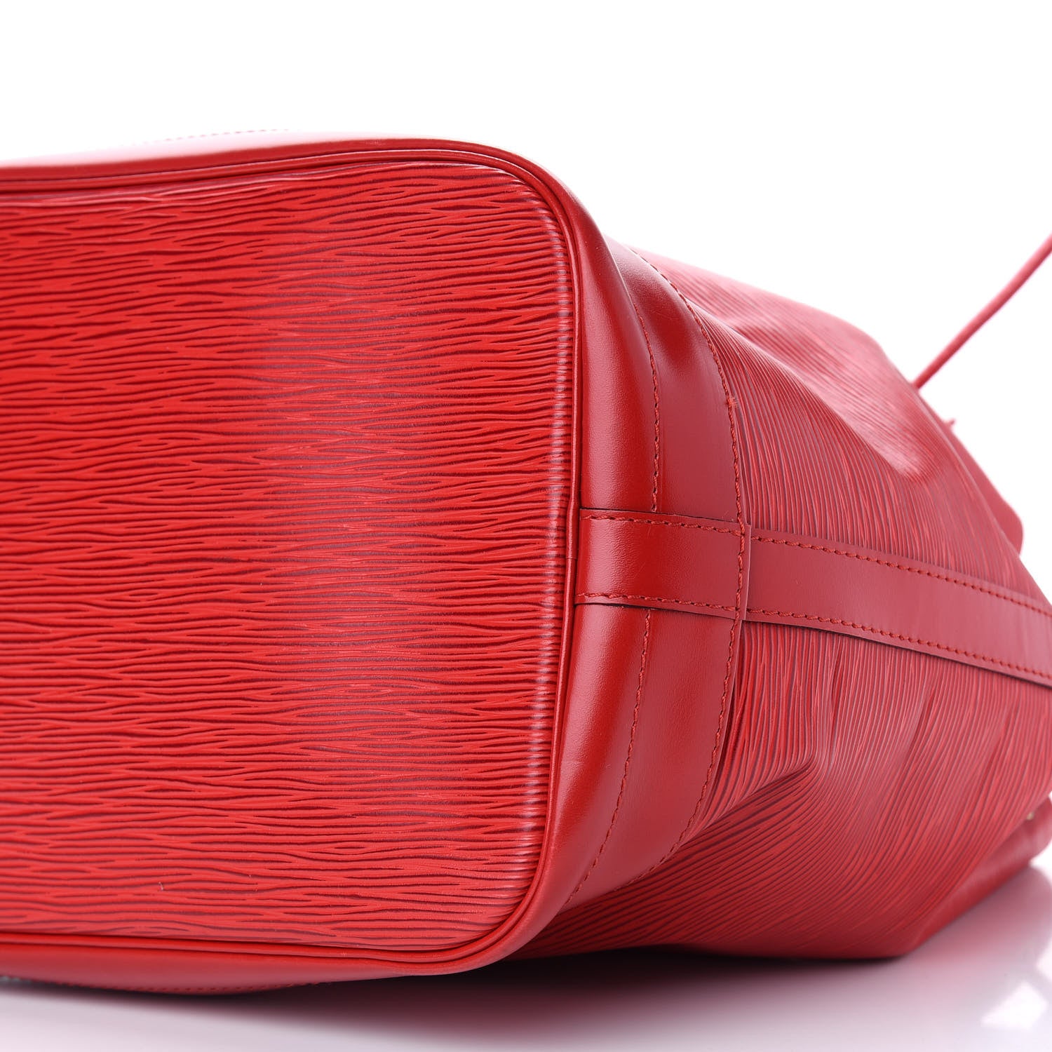 Louis Vuitton Epi Noe Castillan Red 9 of 9