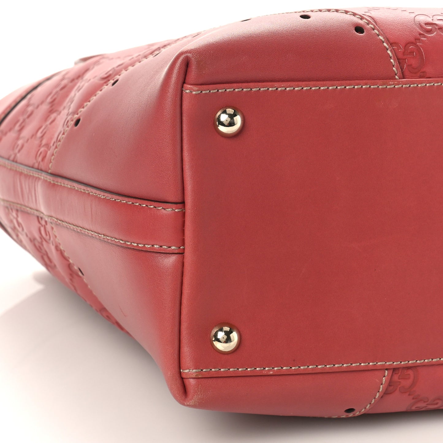 Guccissima Large Punch Tote Red