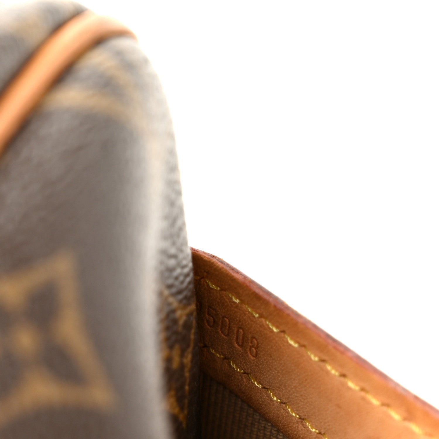 Louis Vuitton Monogram Reporter PM 8 of 11