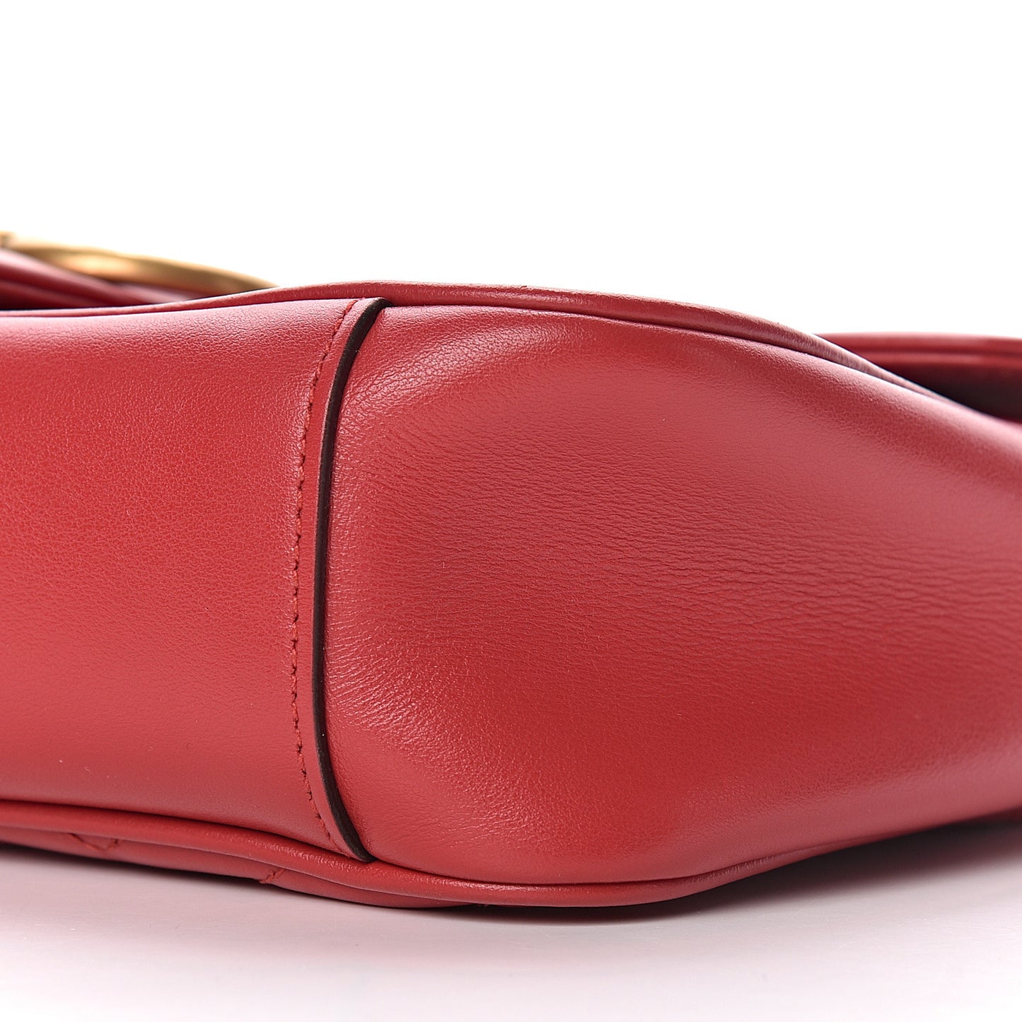 Calfskin Matelasse Small GG Marmont Shoulder Bag Hibiscus Red