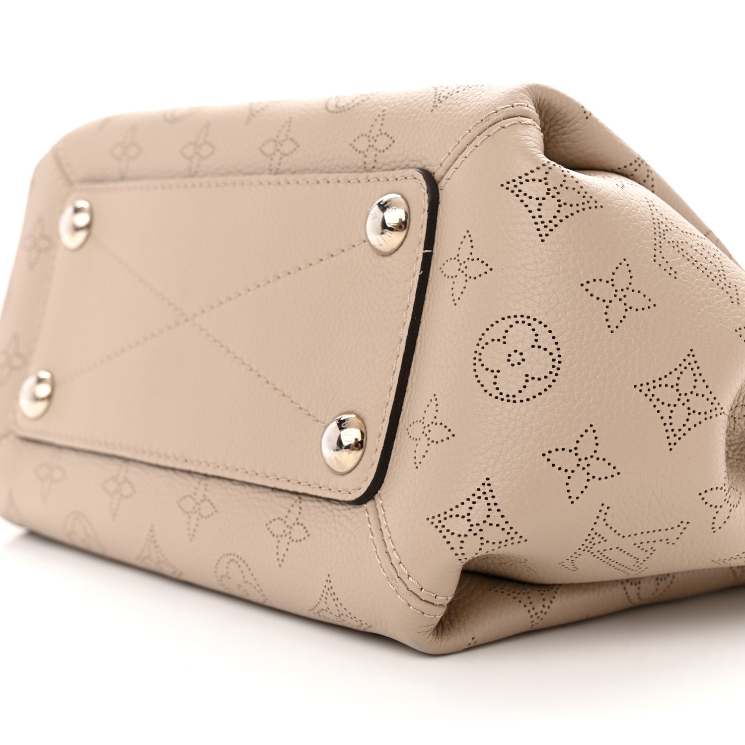 Louis Vuitton Mahina Babylone Chain BB Galet 10 of 10