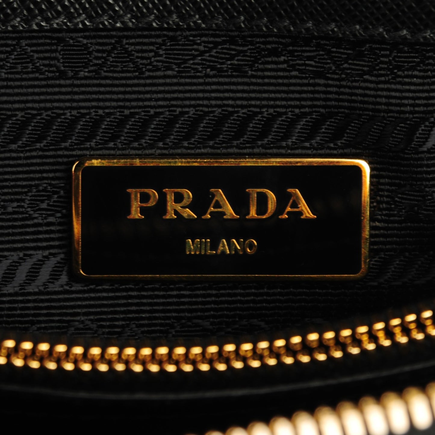 Saffiano Lux Small Promenade Tote Black