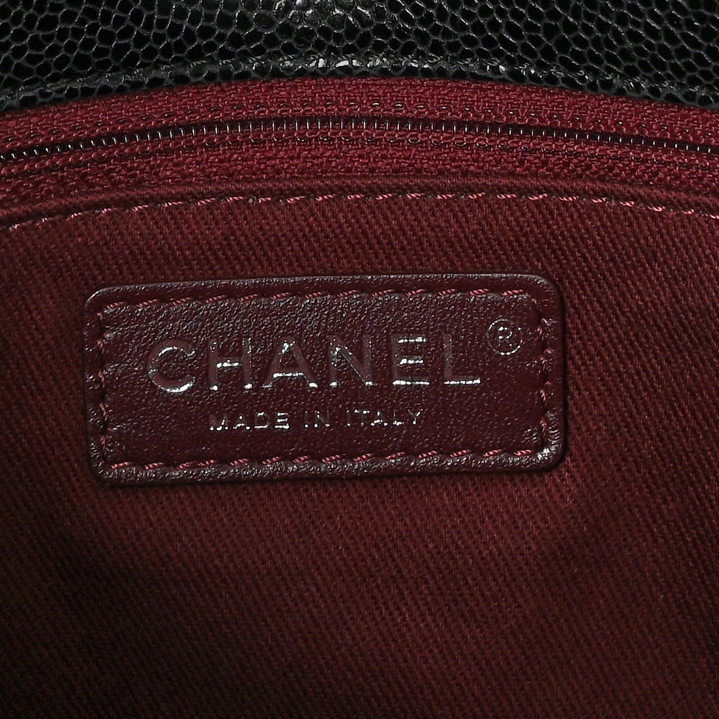 Crumpled Grained Calfskin Jumbo CC Crave Flap Black