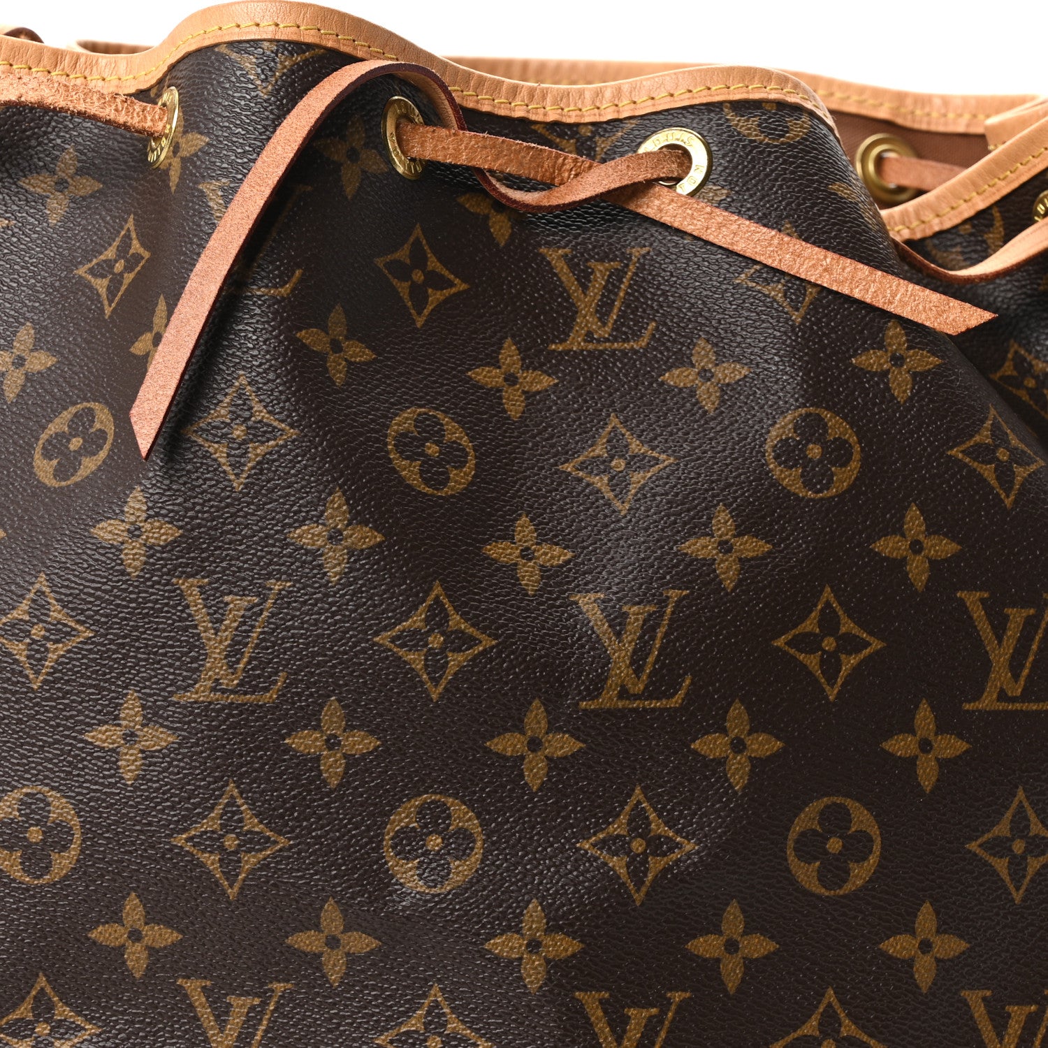 Louis Vuitton Monogram Noe 8 of 10