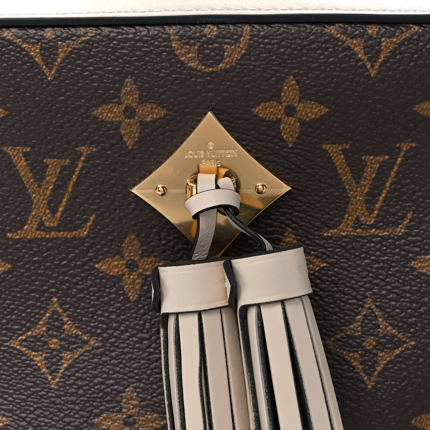 Louis Vuitton Monogram Saintonge Creme 9 of 11