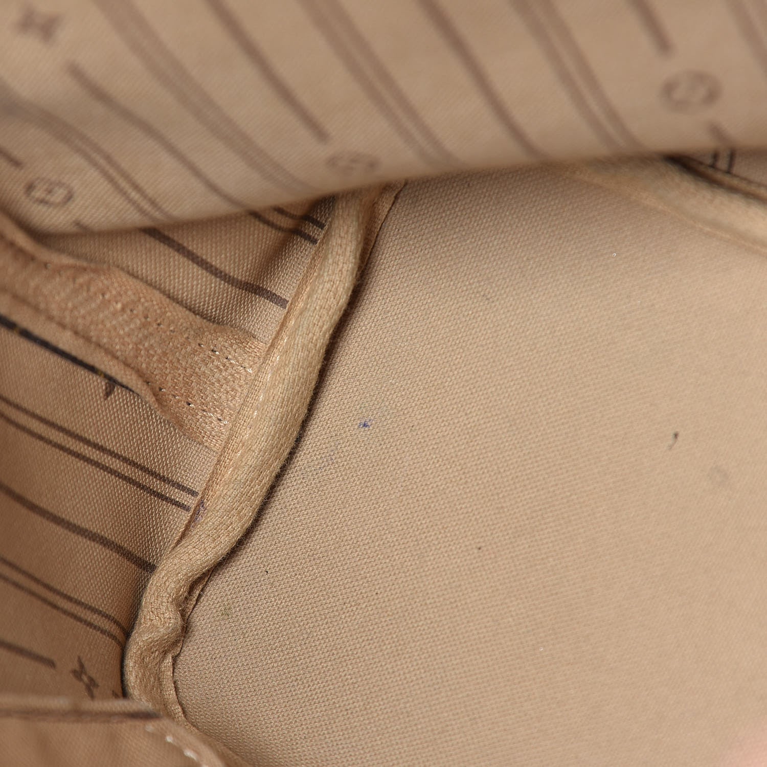 Louis Vuitton Monogram Neverfull PM 7 of 15
