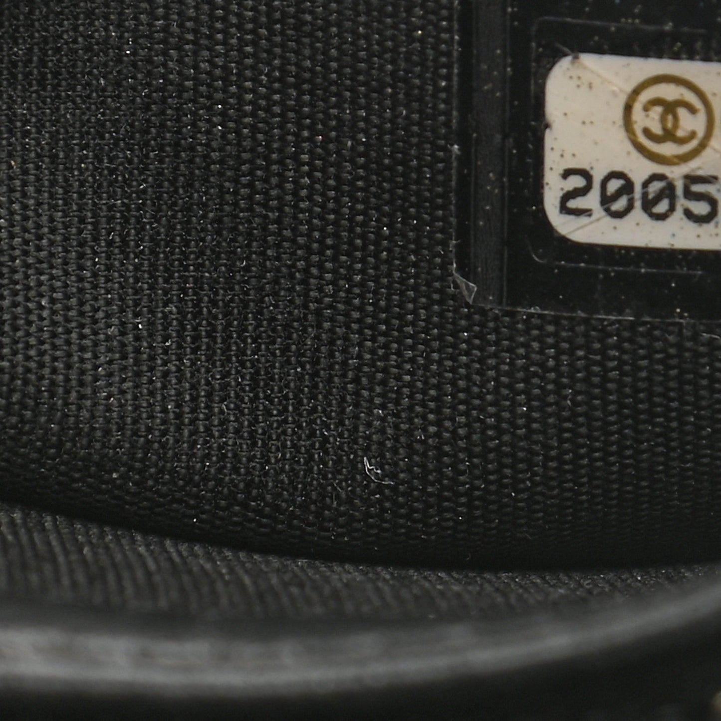 Metallic Galuchat Stingray Lambskin Yen Wallet Silver Black