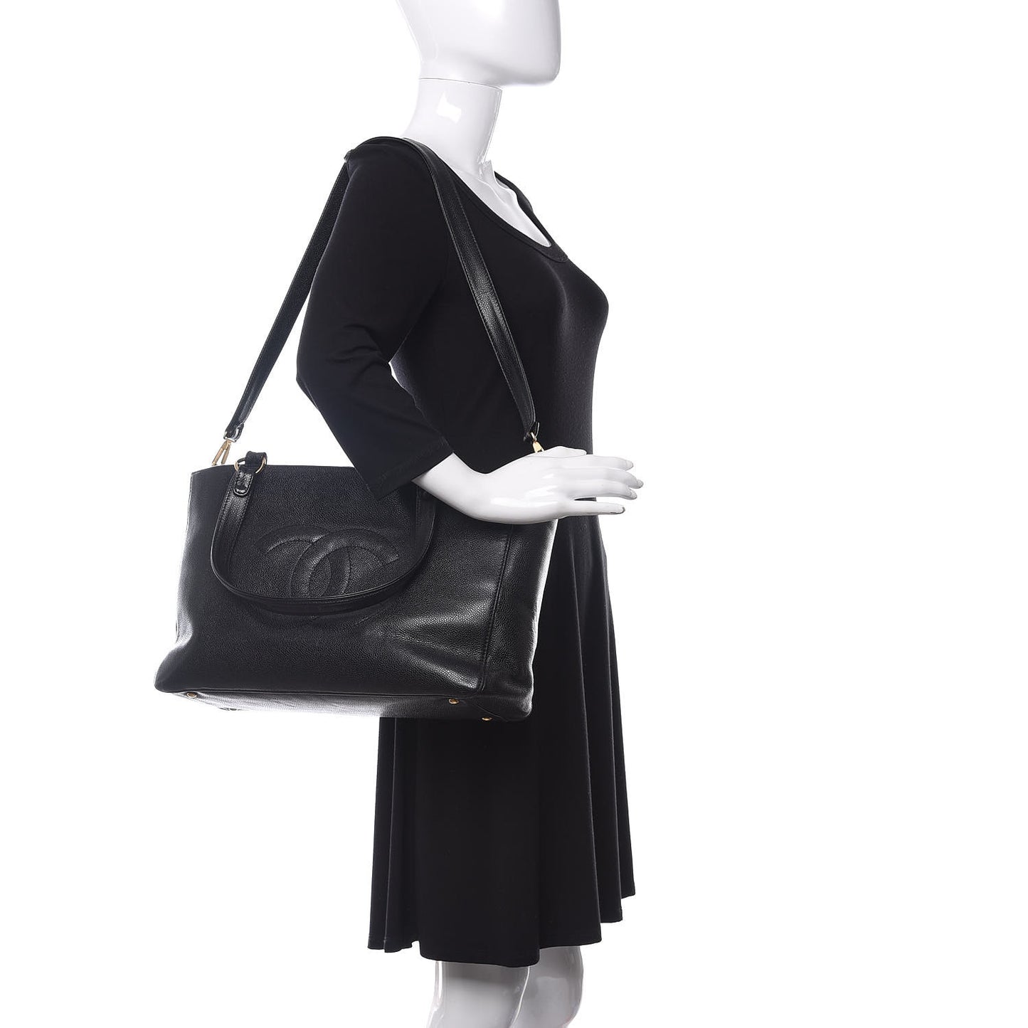 Caviar CC Tote Black