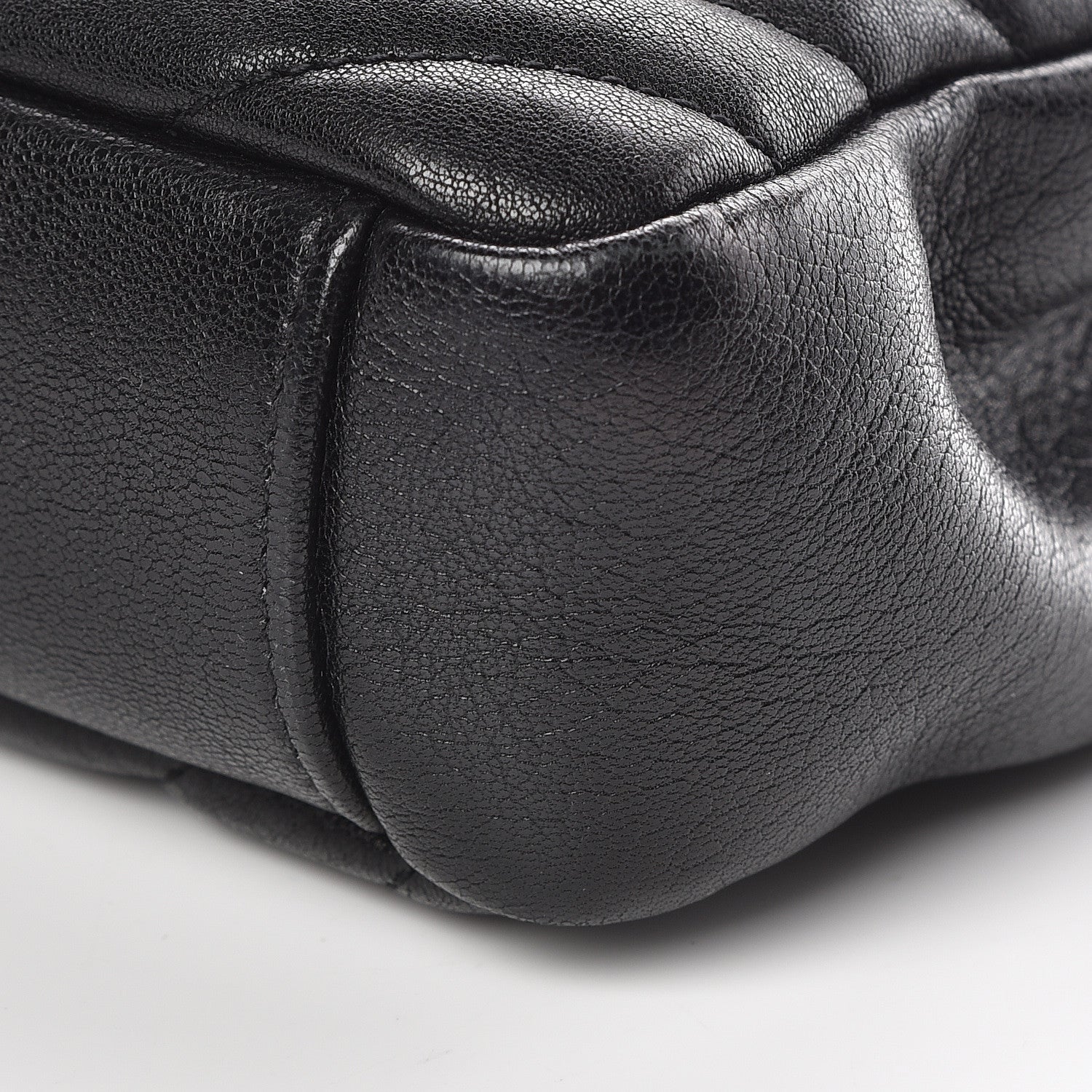Saint Laurent Sheepskin Matelasse Chevron Monogram Medium College Bag Black 9 of 11