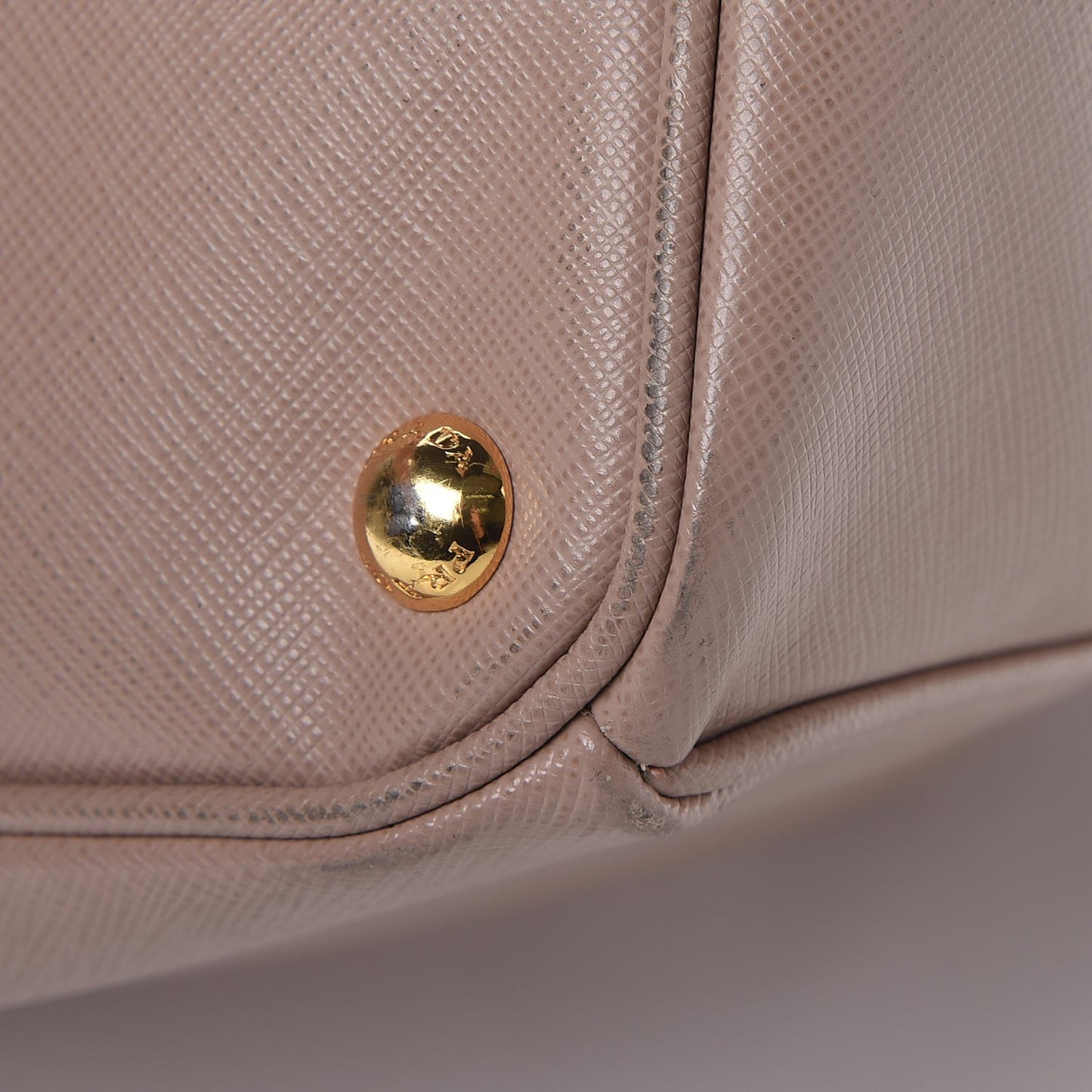 Saffiano Lux Large Tote Cammeo