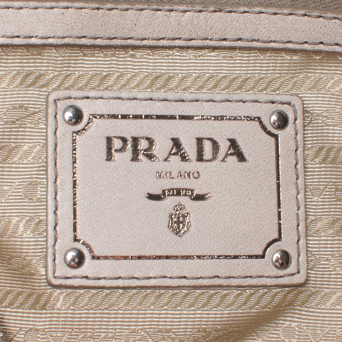 Nappa Gaufre Tote White Sfumato