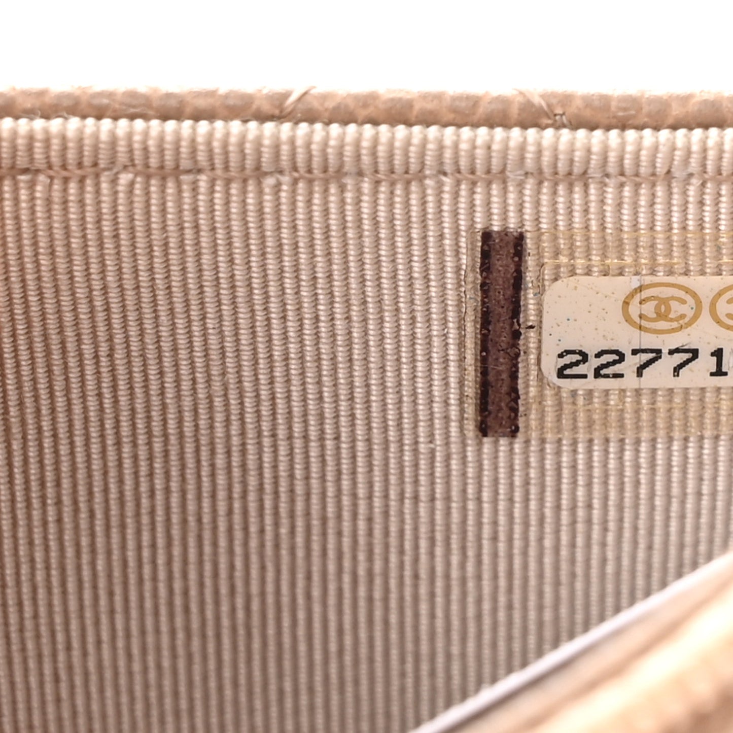 Caviar Quilted Wallet On Chain WOC Beige