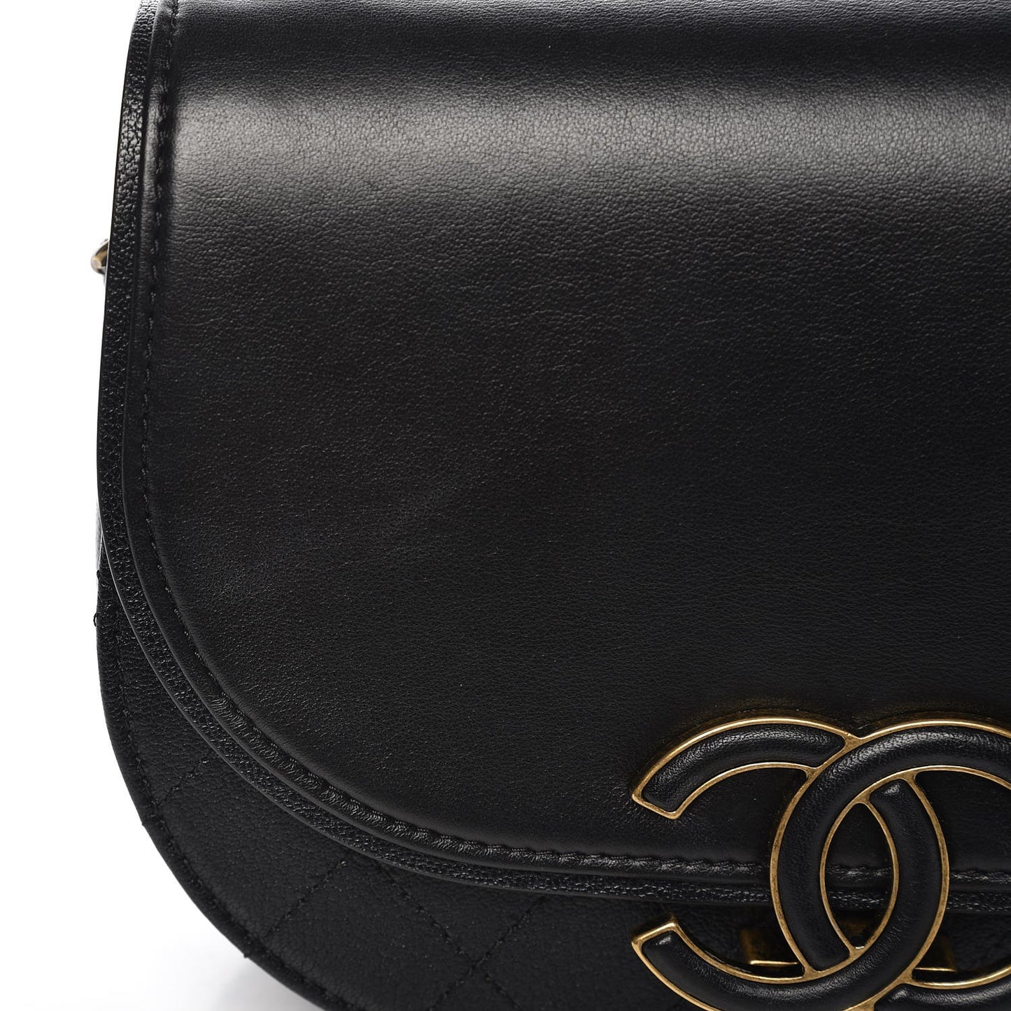 Shiny Calfskin Goatskin Quilted Small Coco Curve Messenger Flap Black