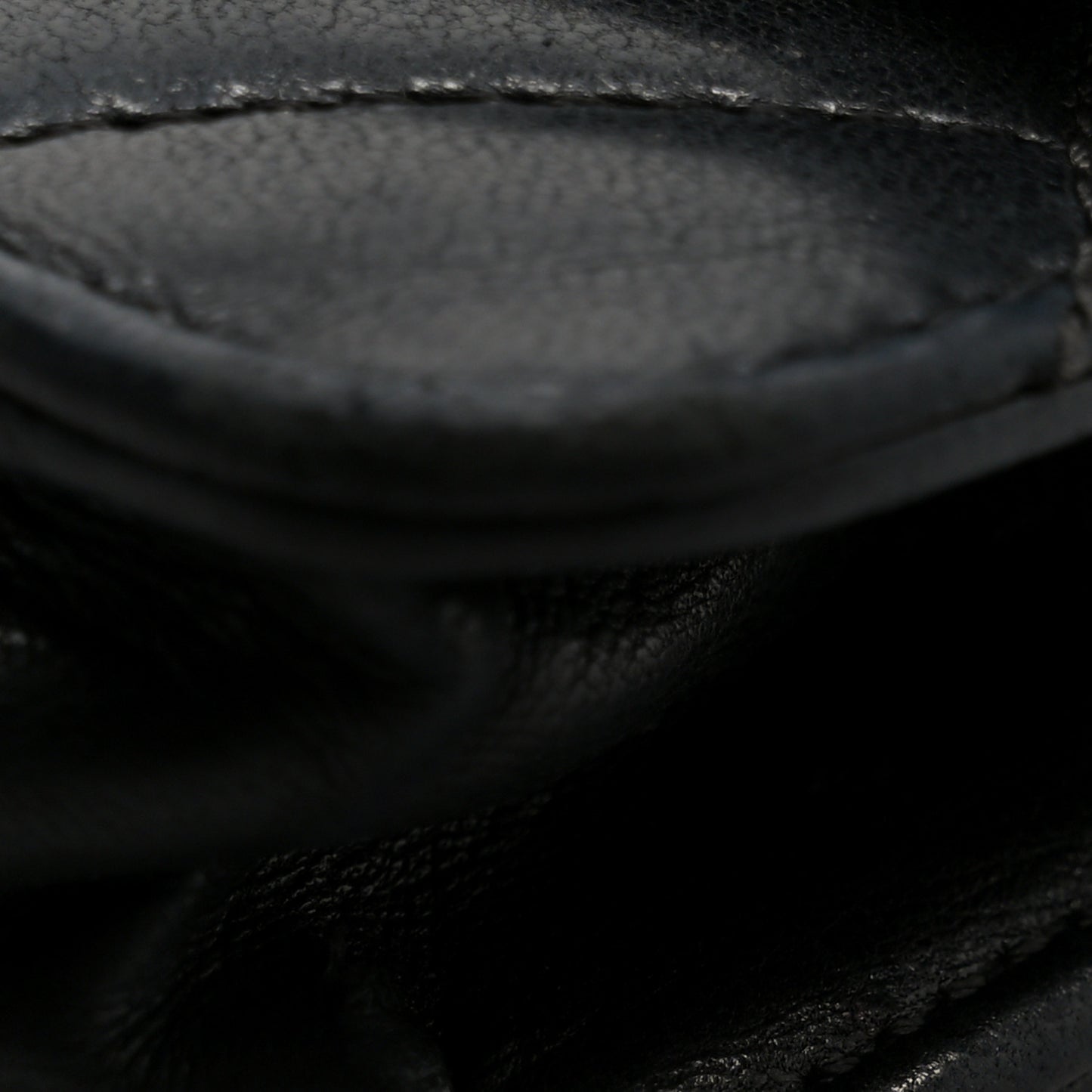 Lambskin Quilted Golden Class Wallet on Chain WOC Black