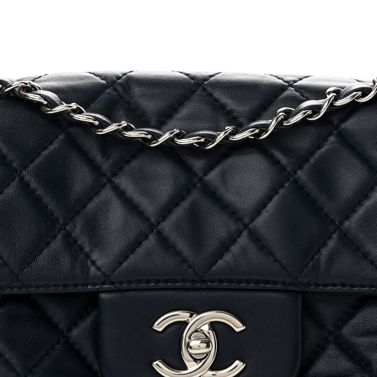 Lambskin Quilted Medium By 4 Flap Navy