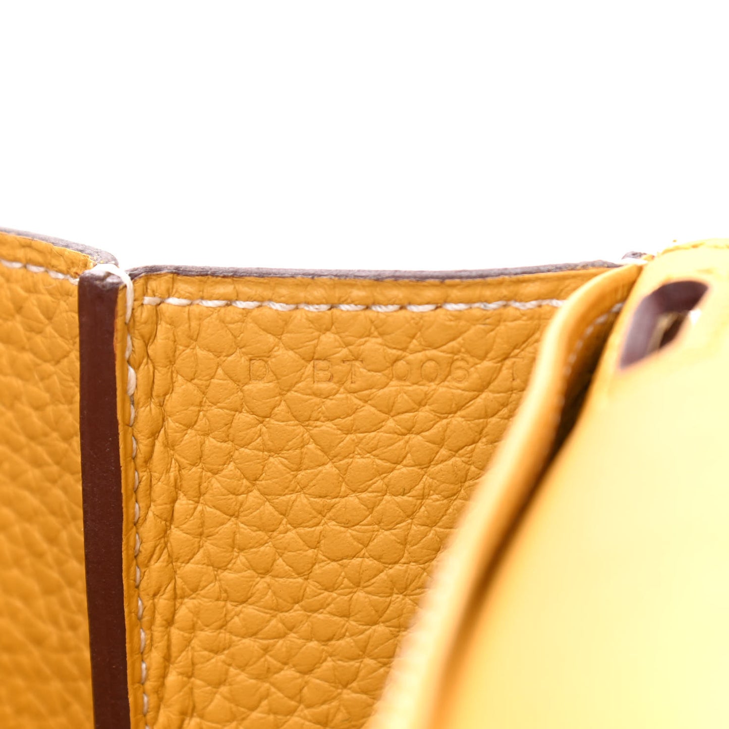 Taurillon Clemence Halzan 31 Jaune Ambre