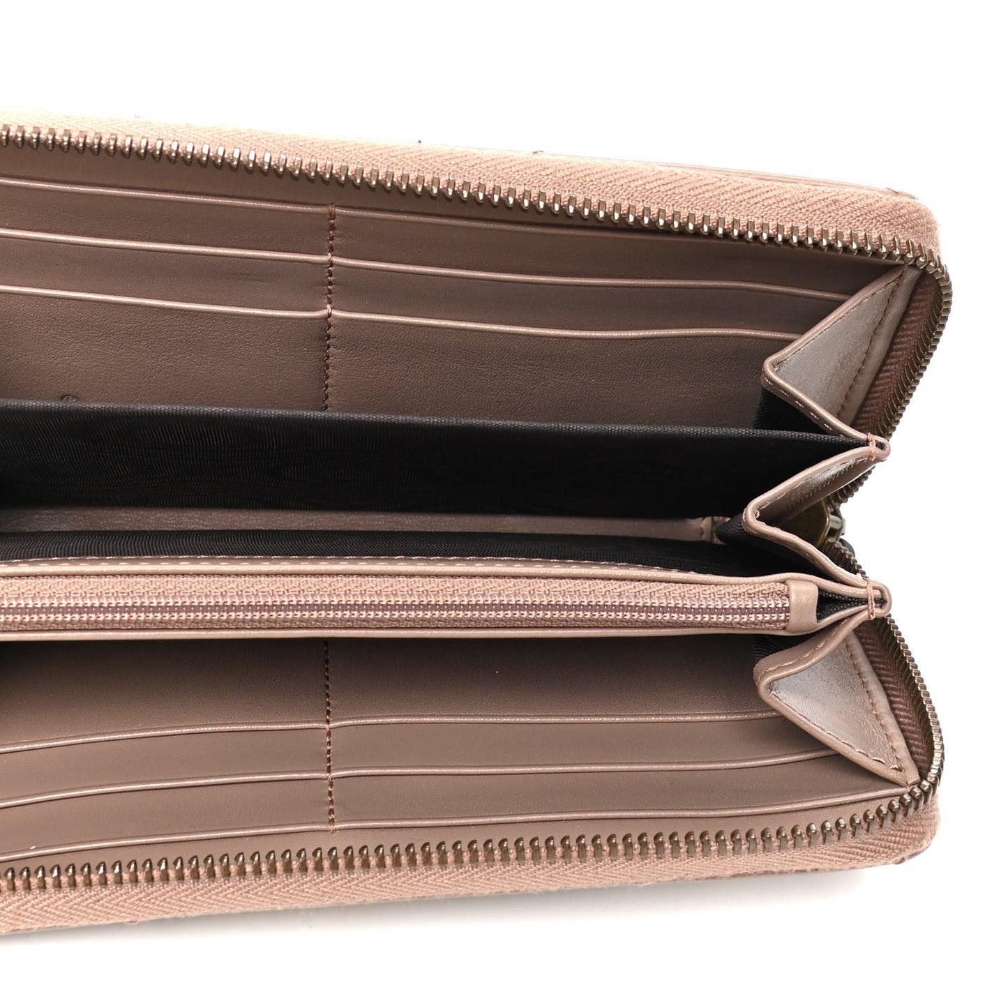 Calfskin Matelasse GG Marmont Zip Around Wallet Porcelain Rose