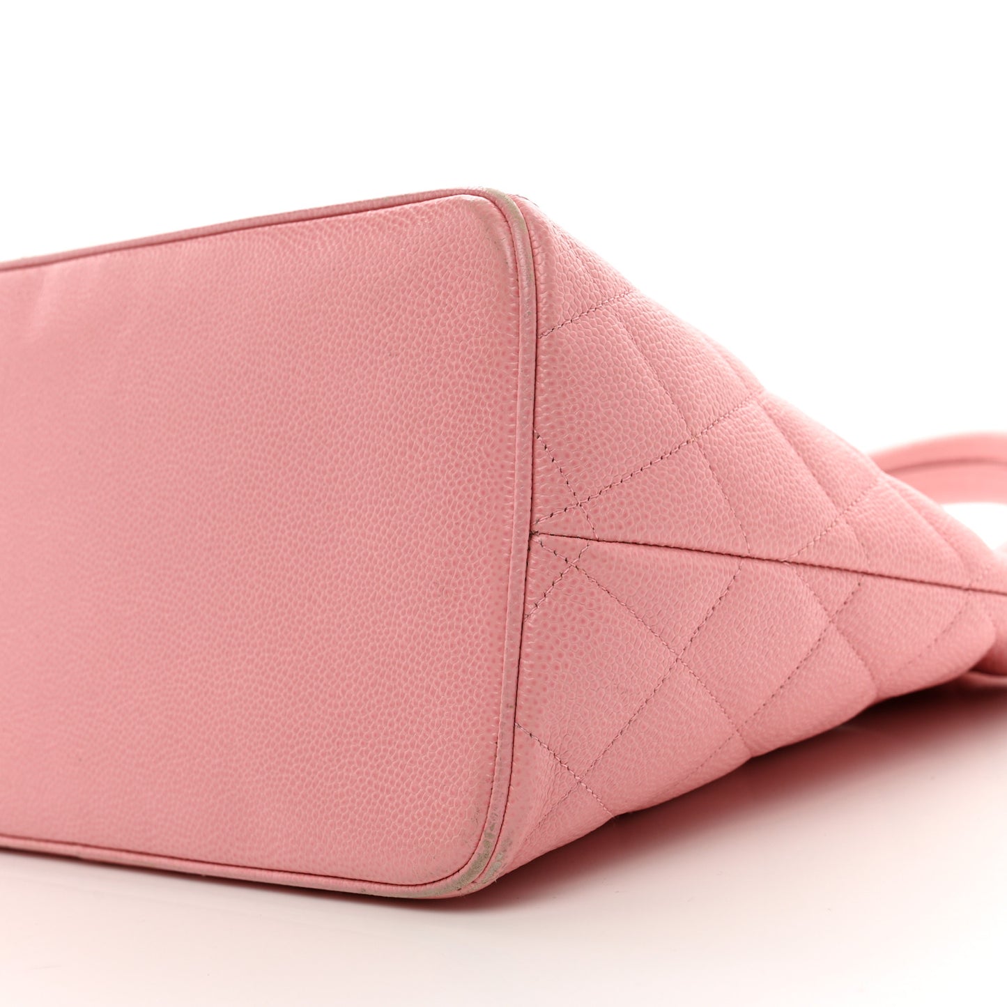Caviar Quilted Medallion Tote Light Pink