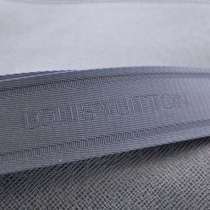 Louis Vuitton Taiga Roman MM Messenger Bag Boreal 11 of 11