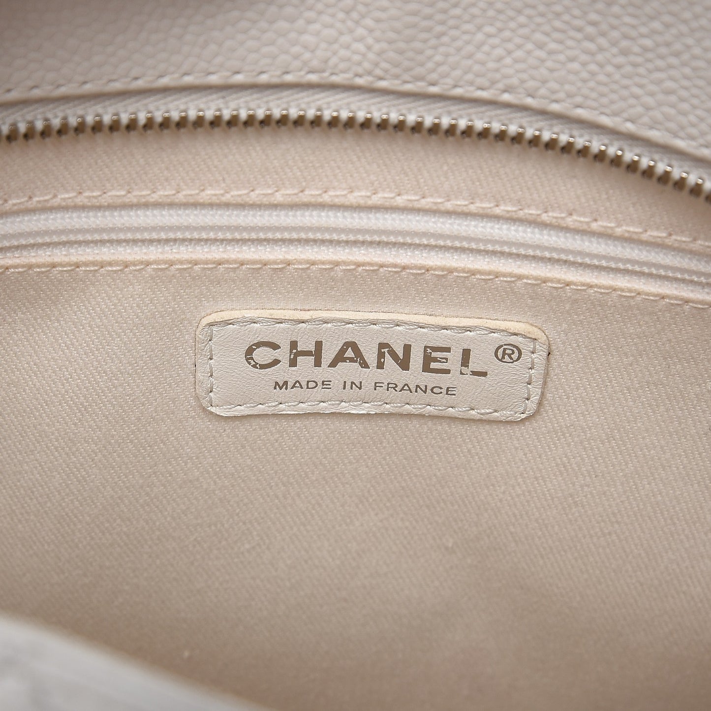 Caviar Quilted Medallion Tote White