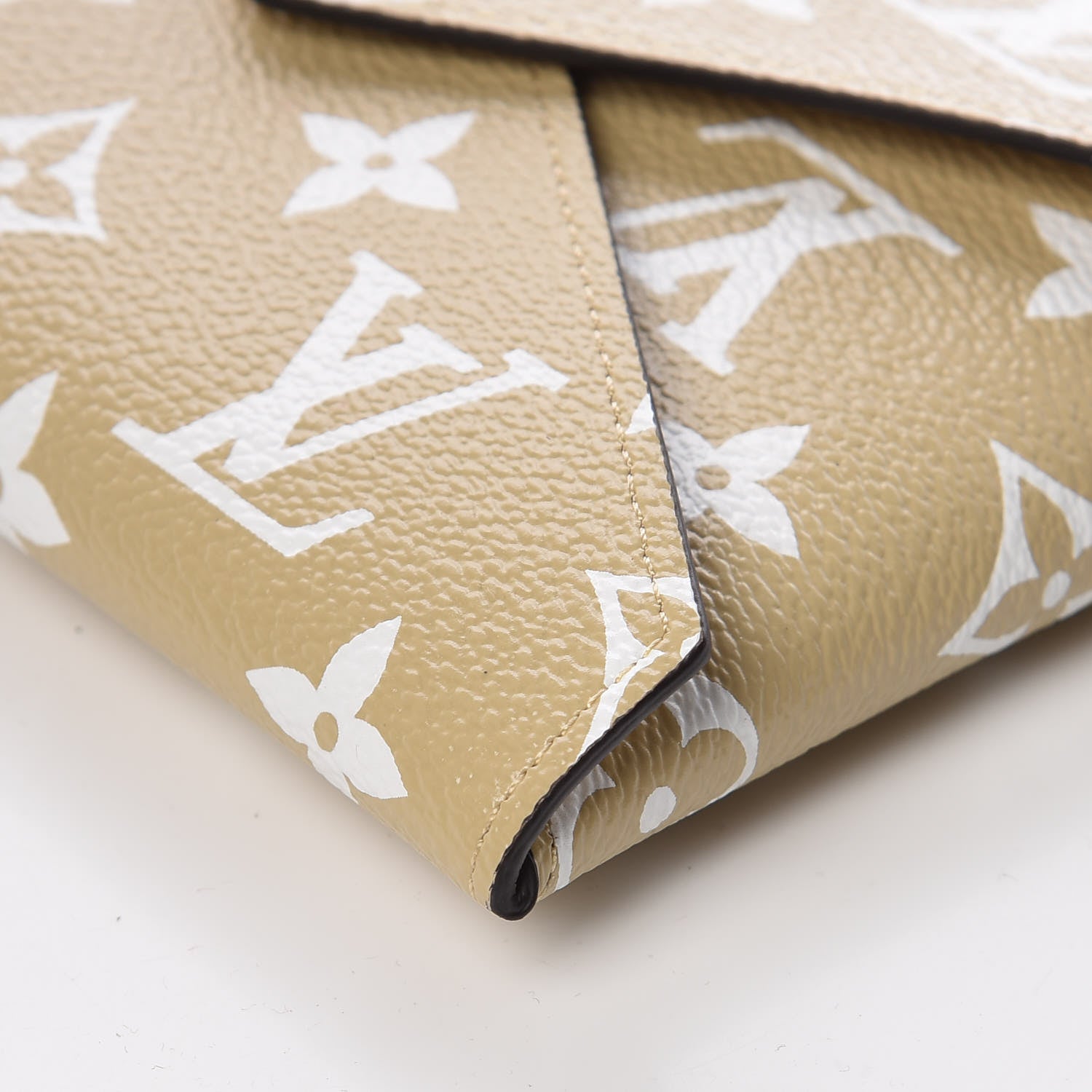 Louis Vuitton Monogram Giant Medium Kirigami Pochette Insert Beige 9 of 11