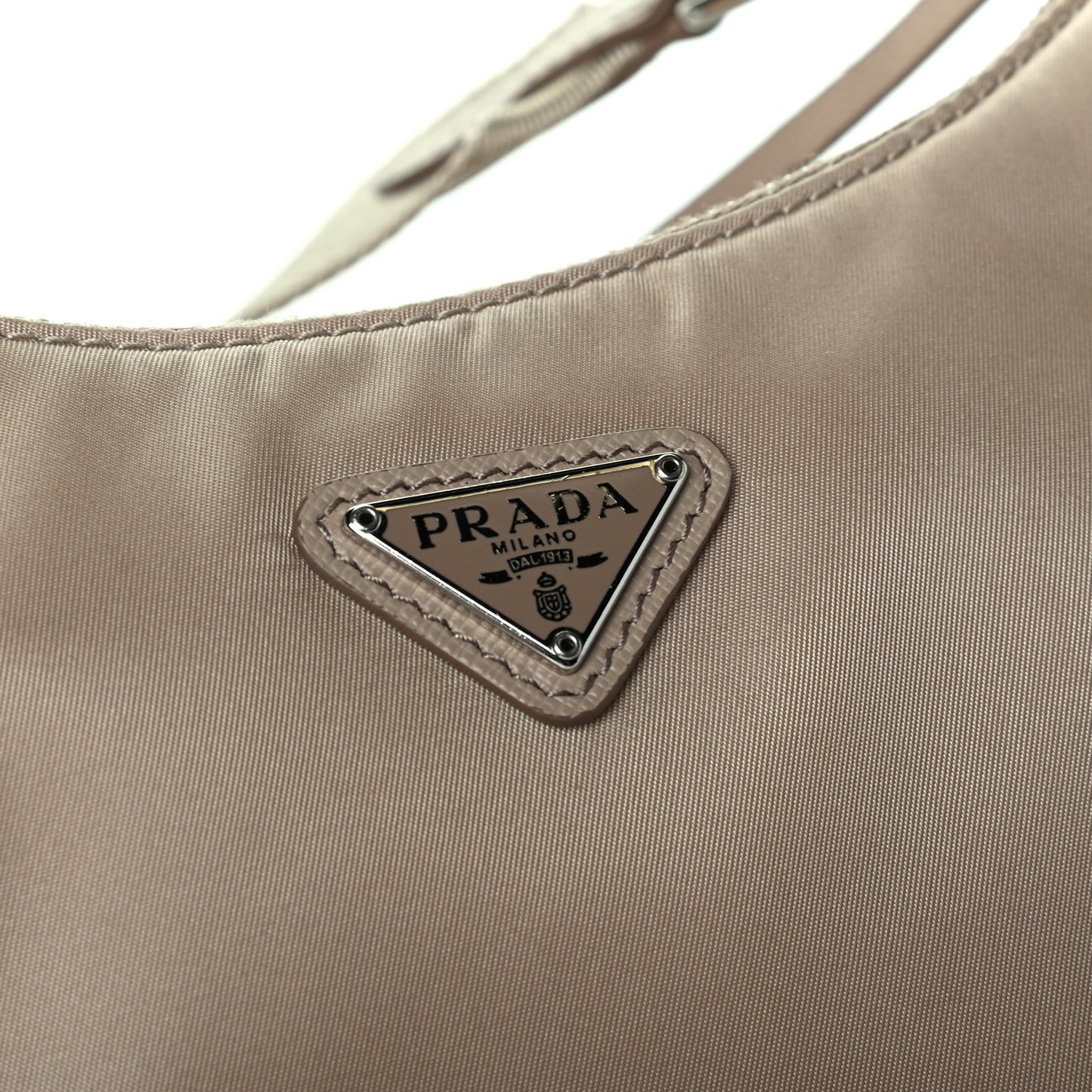 Nylon Re-Edition 2005 Shoulder Bag Cammeo