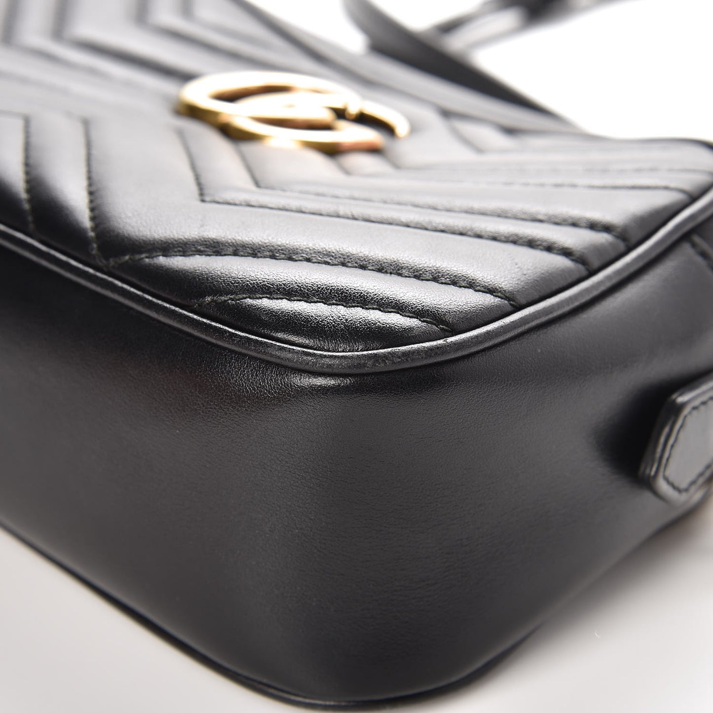 Calfskin Matelasse Small GG Marmont Chain Shoulder Bag Black