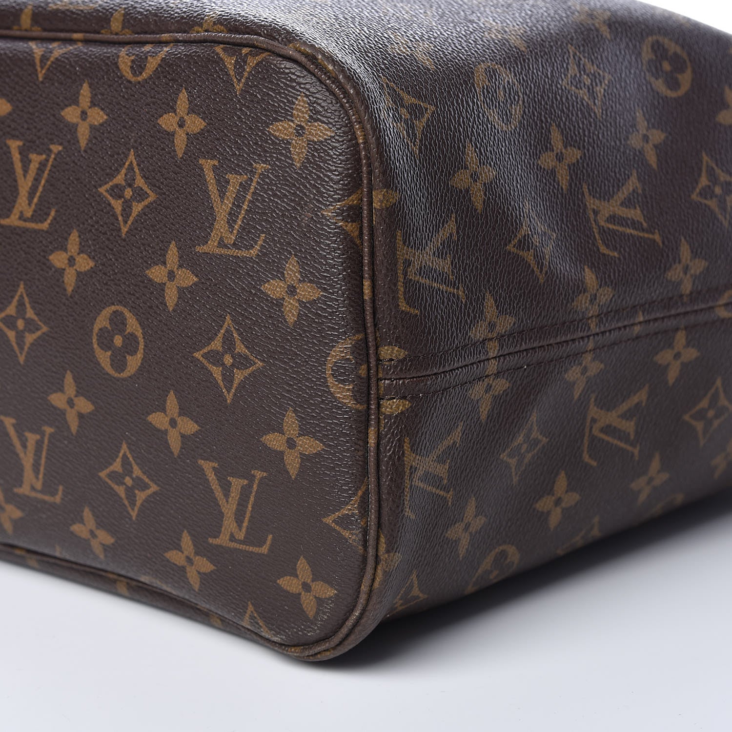 Louis Vuitton Monogram Neverfull MM 10 of 12