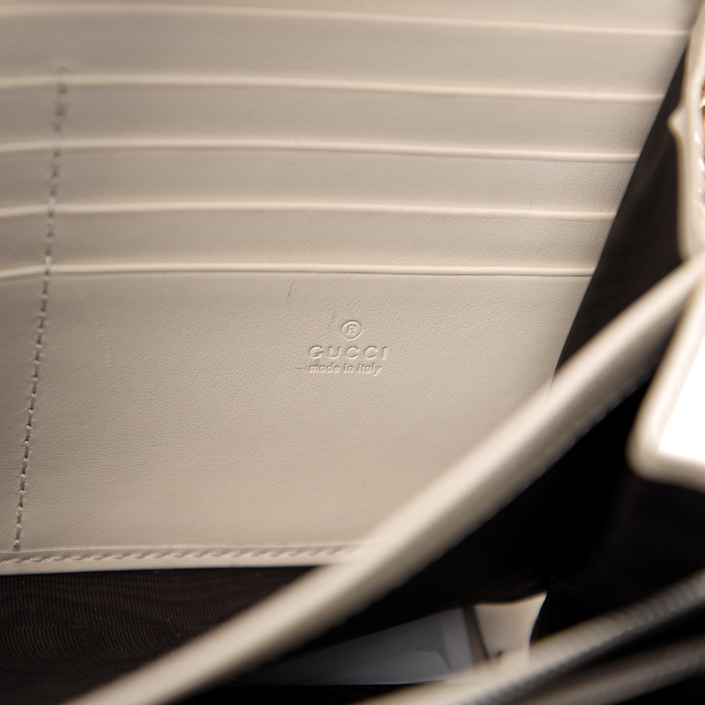 Calfskin Matelasse GG Marmont Chain Wallet Mystic White