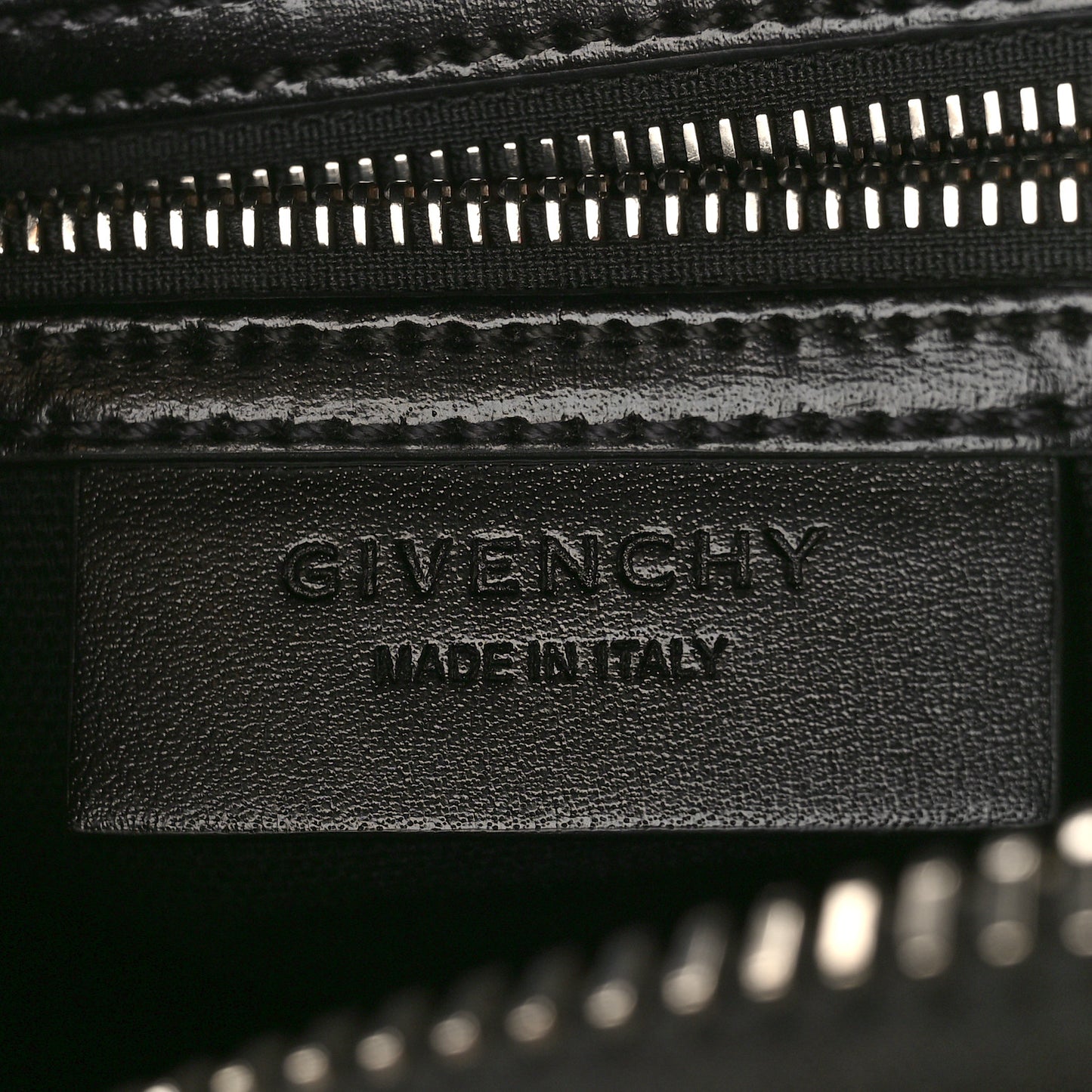 Shiny Lord Calfskin Mini Antigona Black